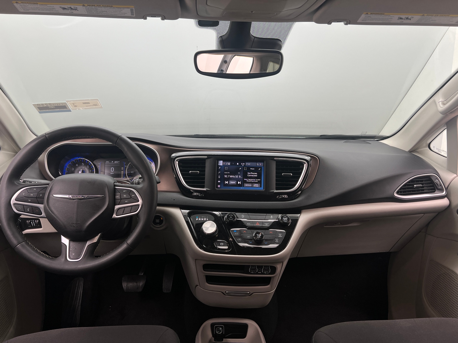 Thumbnail: 2023 Chrysler Voyager - 3