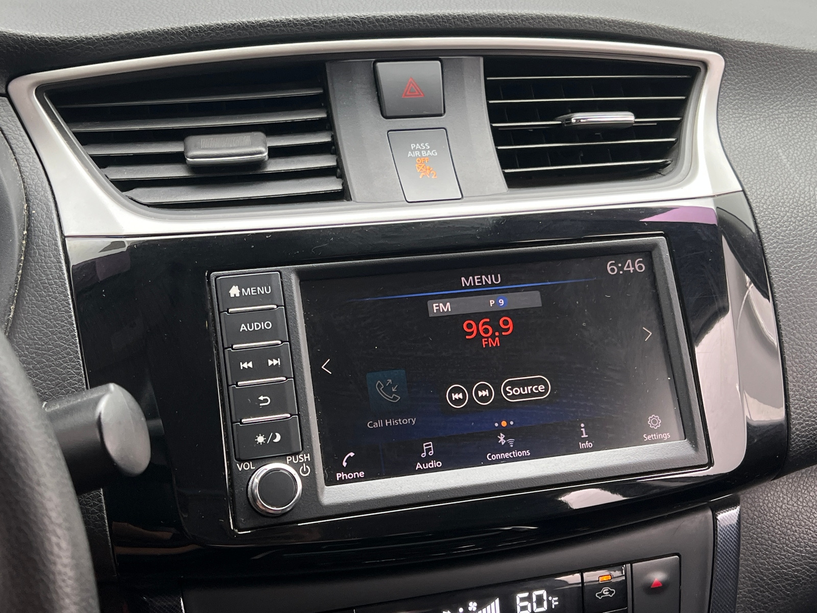 Thumbnail: 2019 Nissan Sentra - 4