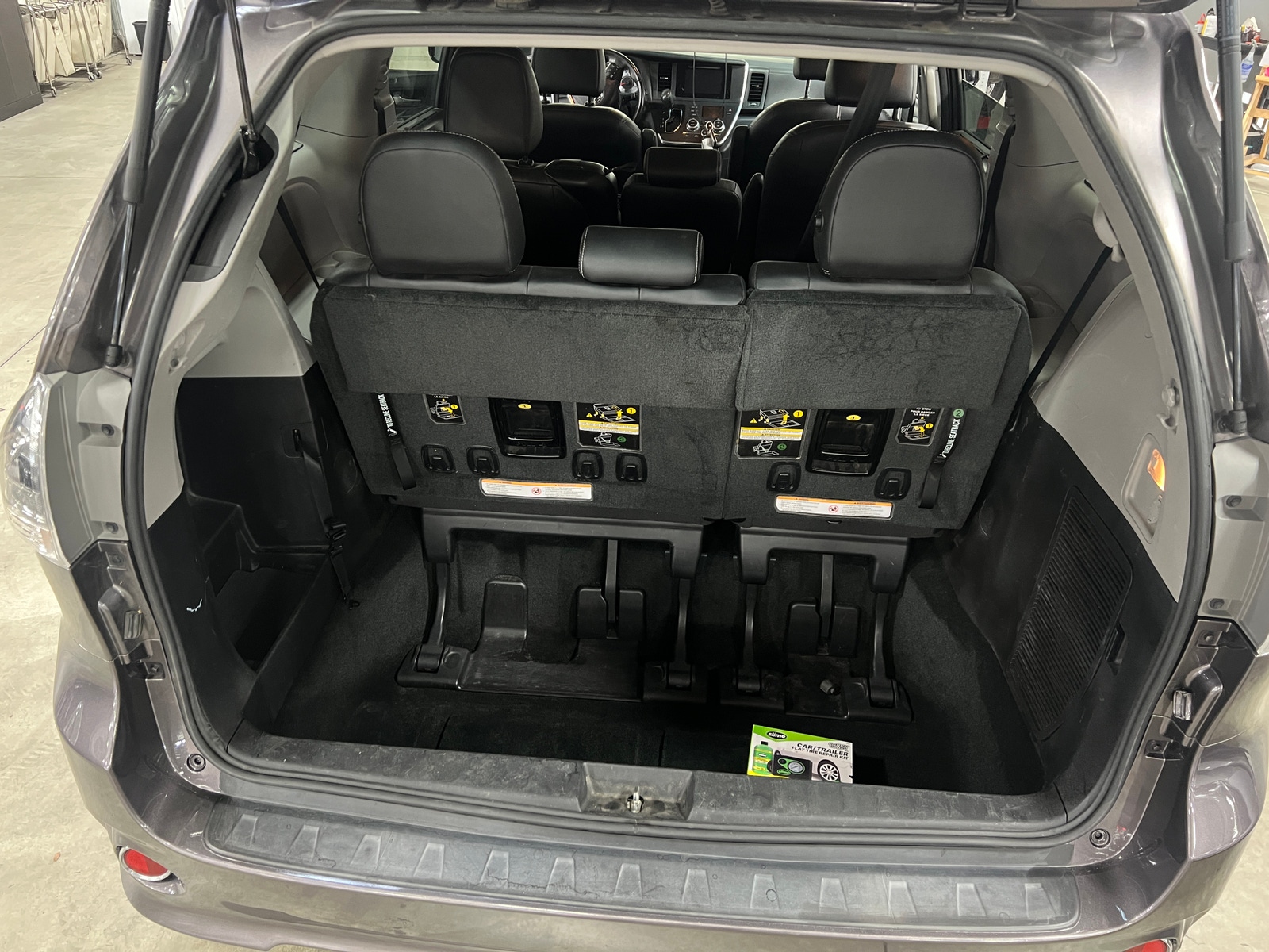 Thumbnail: 2015 Toyota Sienna - 6