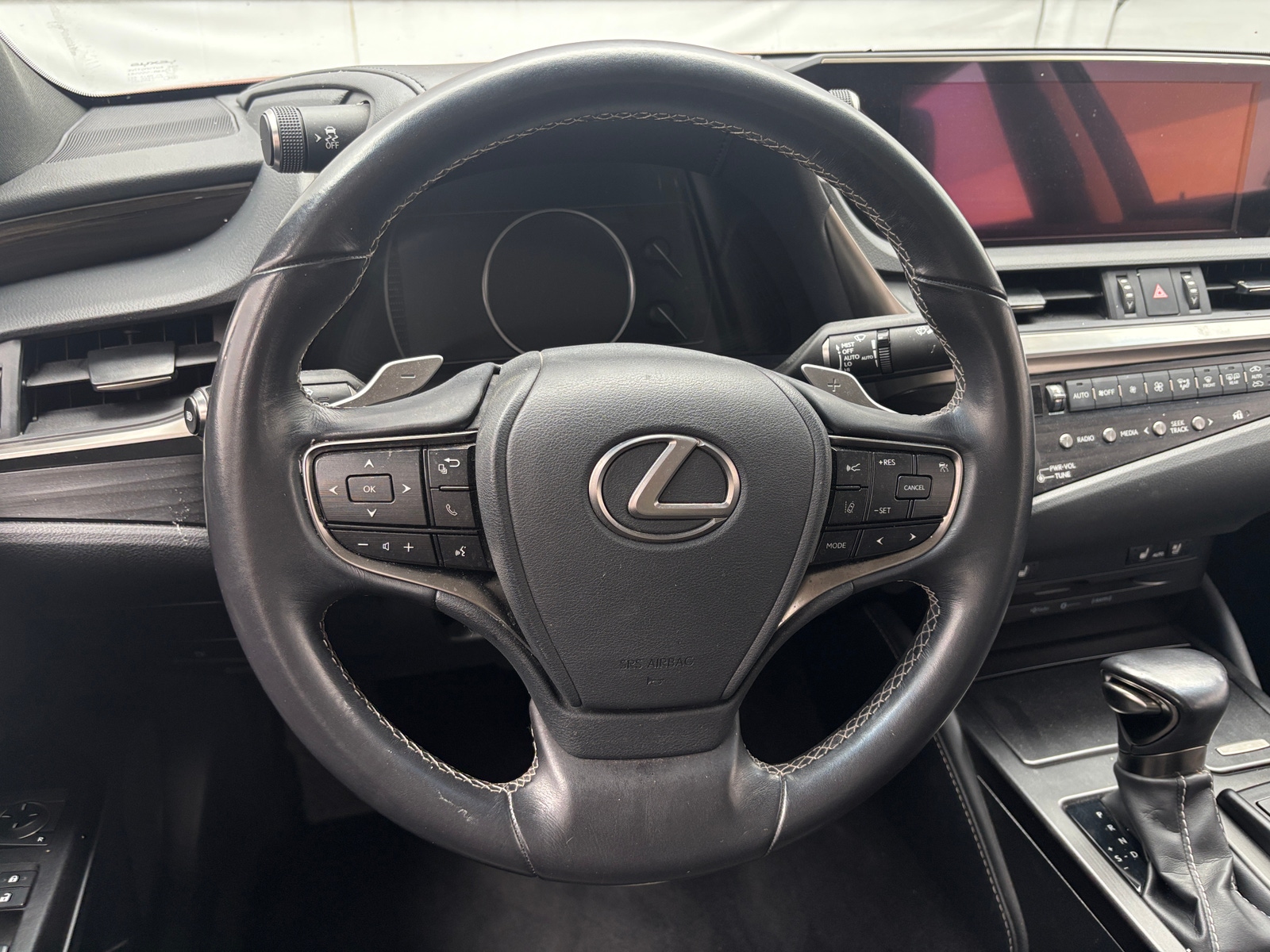 Thumbnail: 2019 Lexus ES - 5