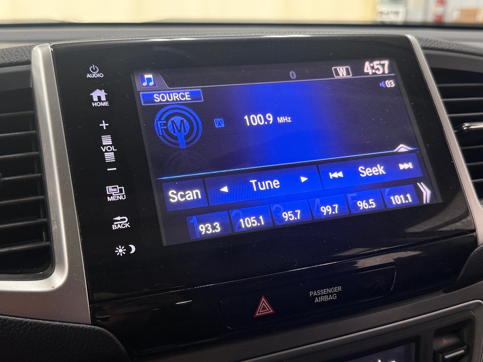 Thumbnail: 2018 Honda Pilot - 3
