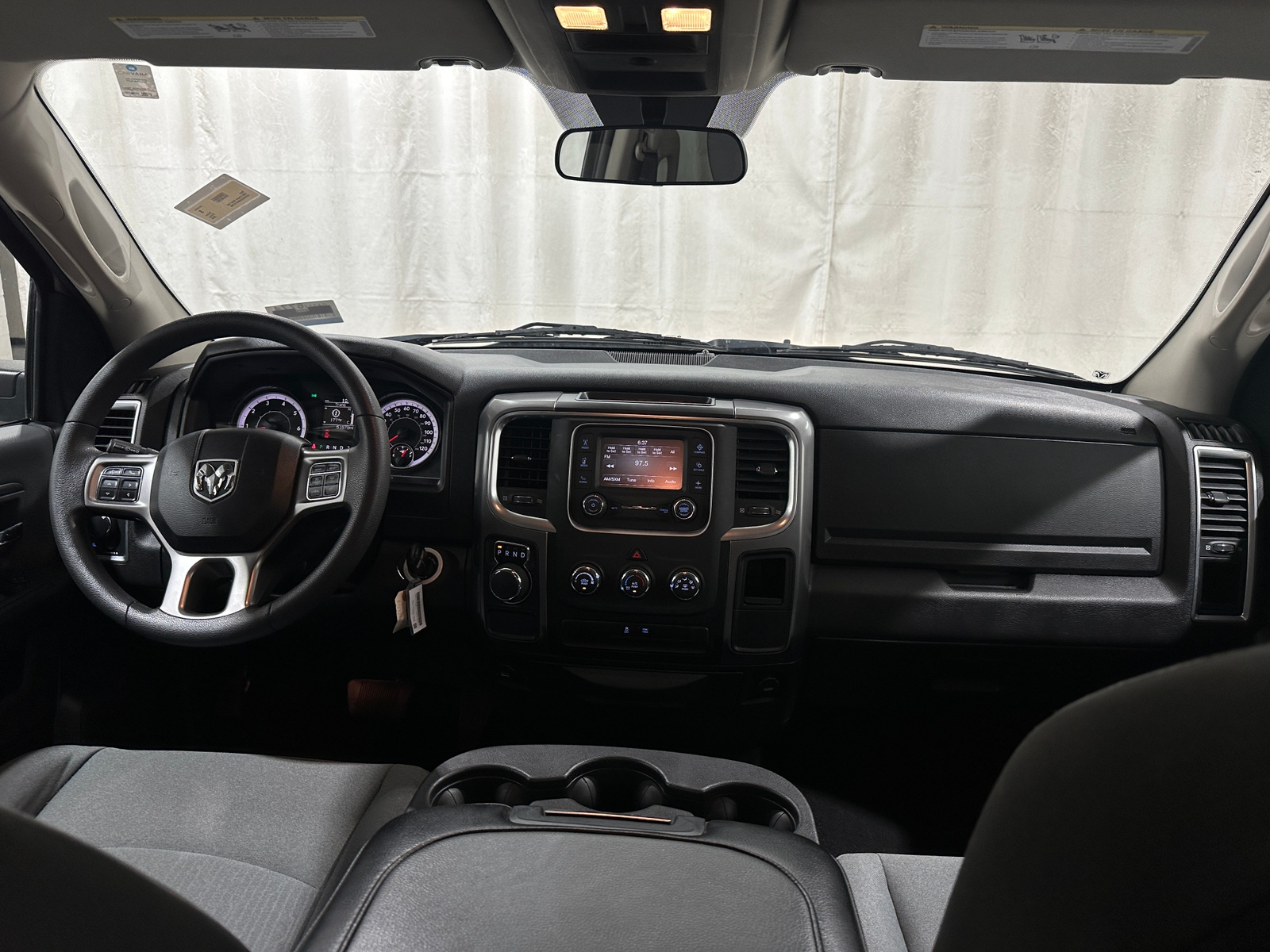 Thumbnail: 2024 RAM 1500 Classic - 3