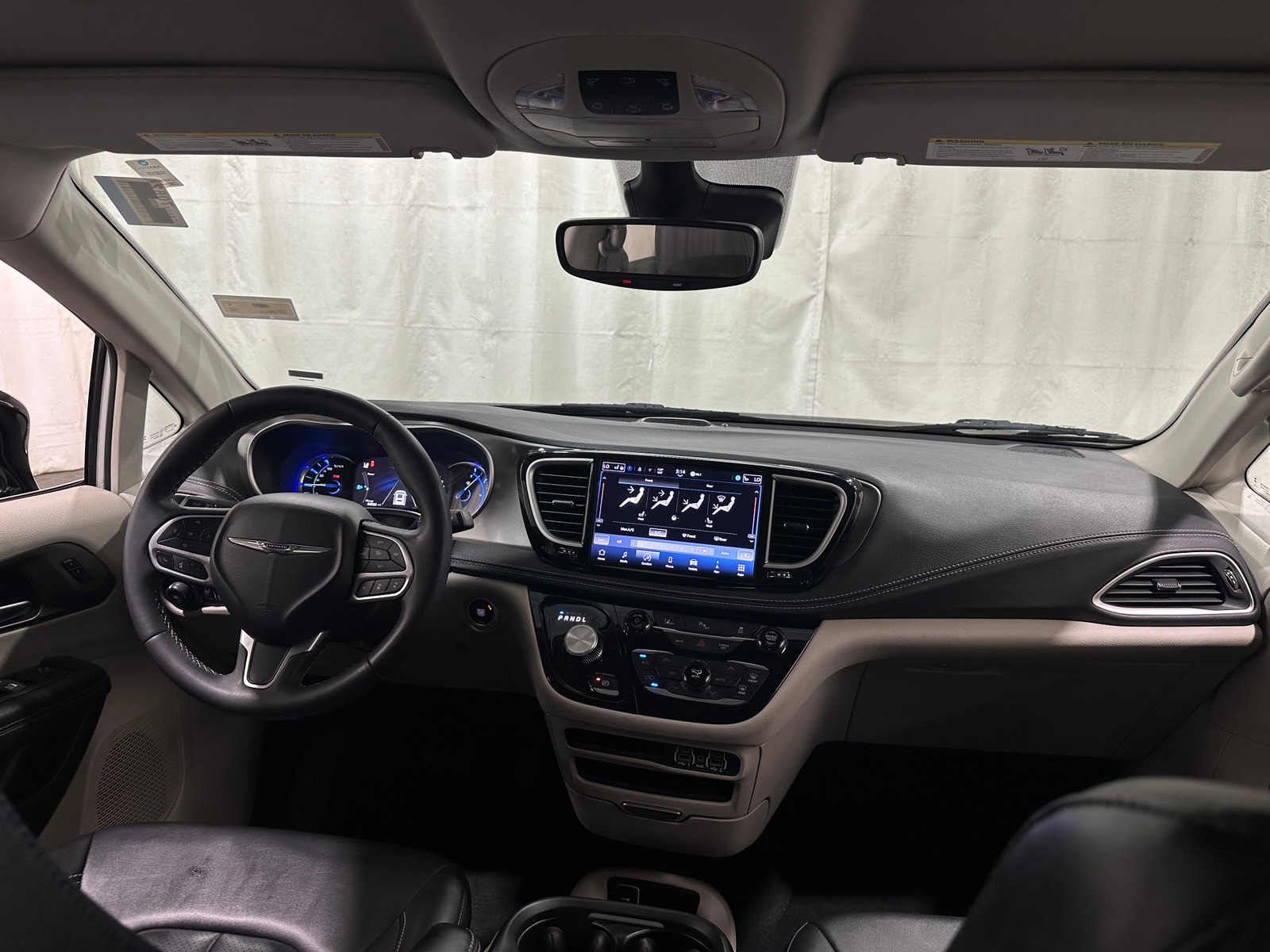 Thumbnail: 2024 Chrysler Pacifica - 2