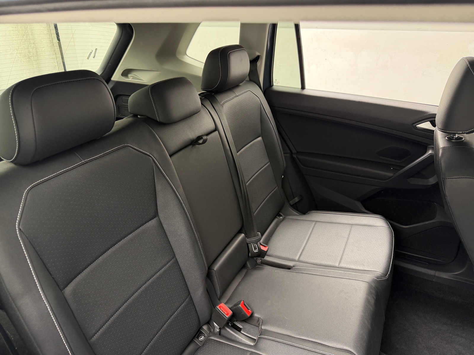 Thumbnail: 2021 Volkswagen Tiguan - 5