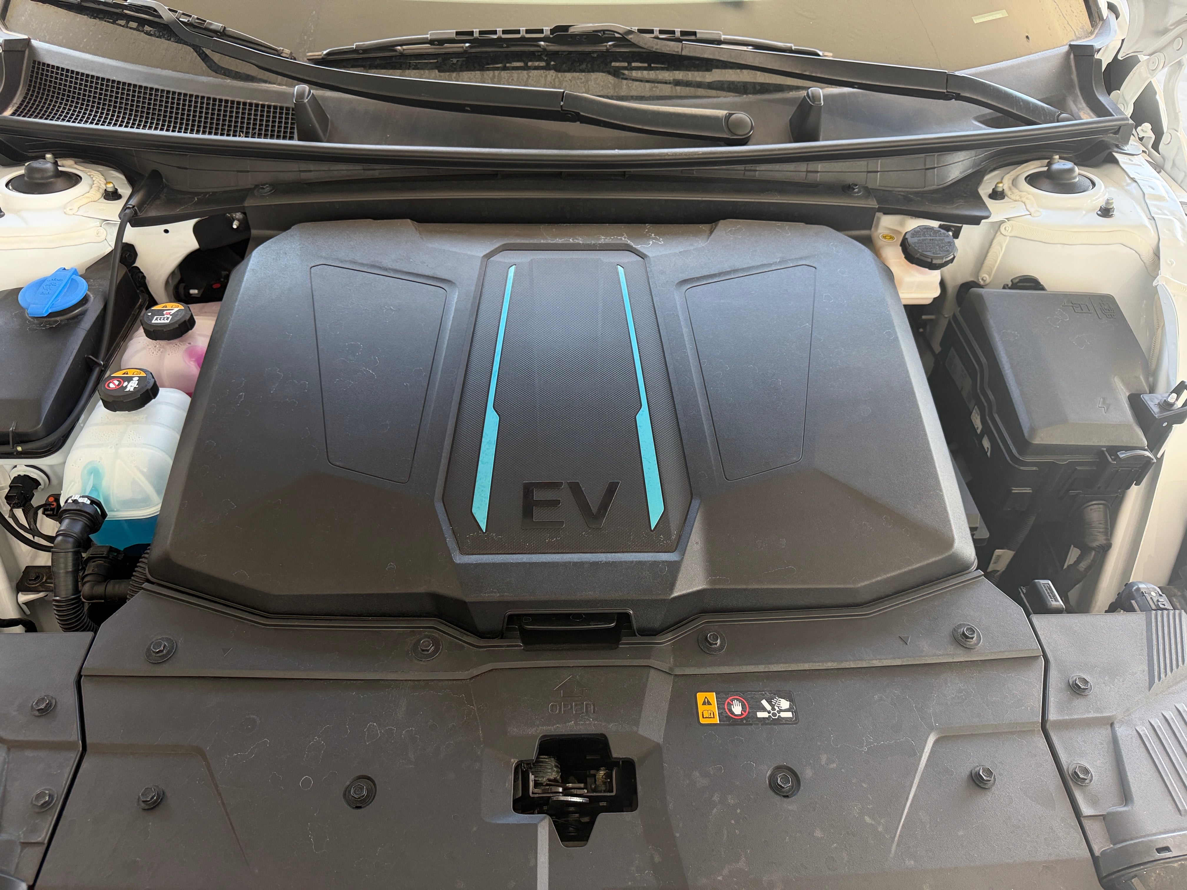 Used 2024 Hyundai IONIQ 5 SEL with VIN KM8KN4DE8RU279853 for sale in Oak Creek, WI