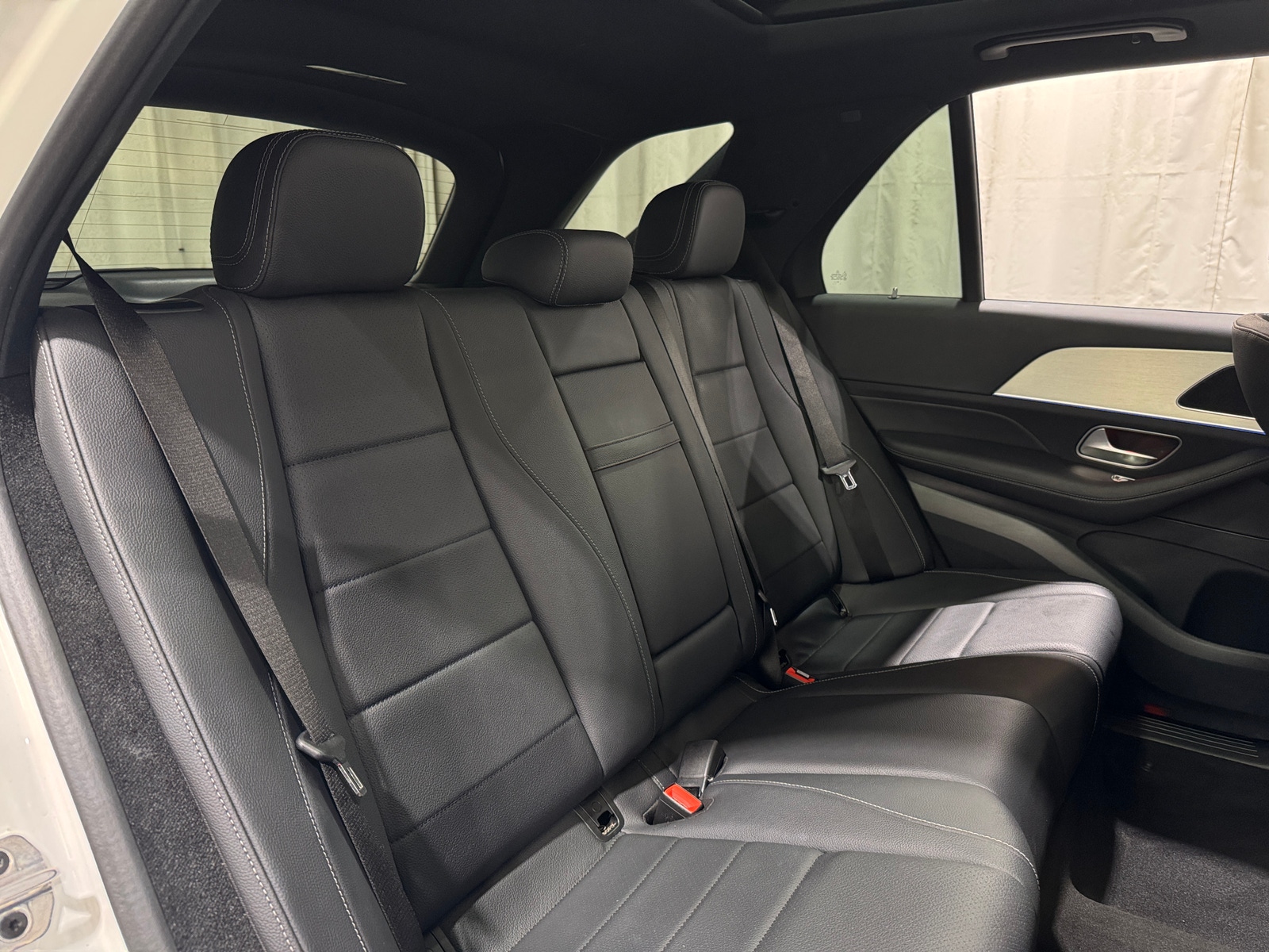 Thumbnail: 2026 Mercedes-Benz GLE - 5