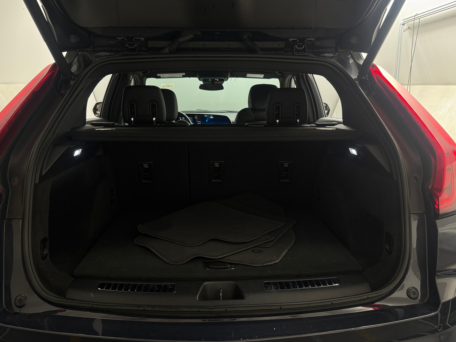 Thumbnail: 2024 Cadillac XT4 - 6