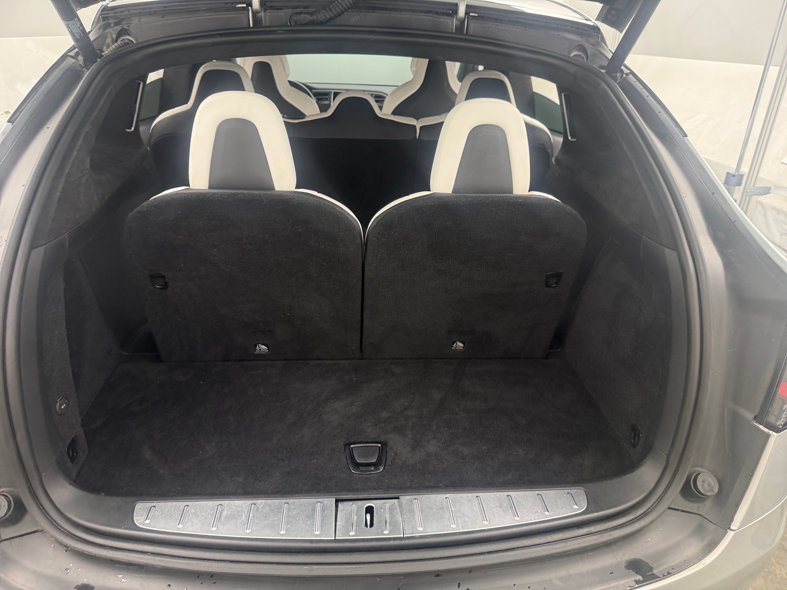 Thumbnail: 2018 Tesla Model X - 6