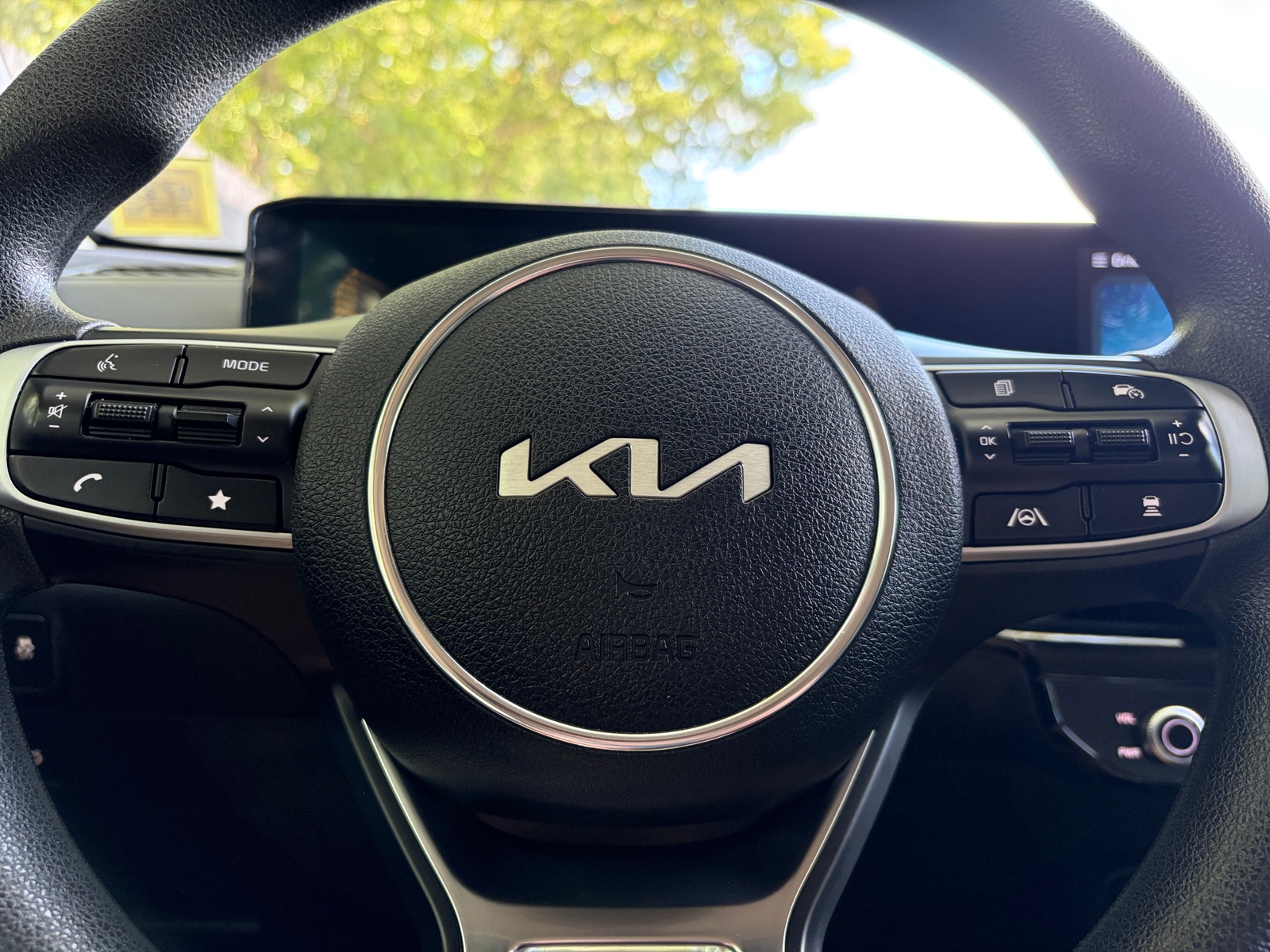 Thumbnail: 2025 Kia K5 - 5