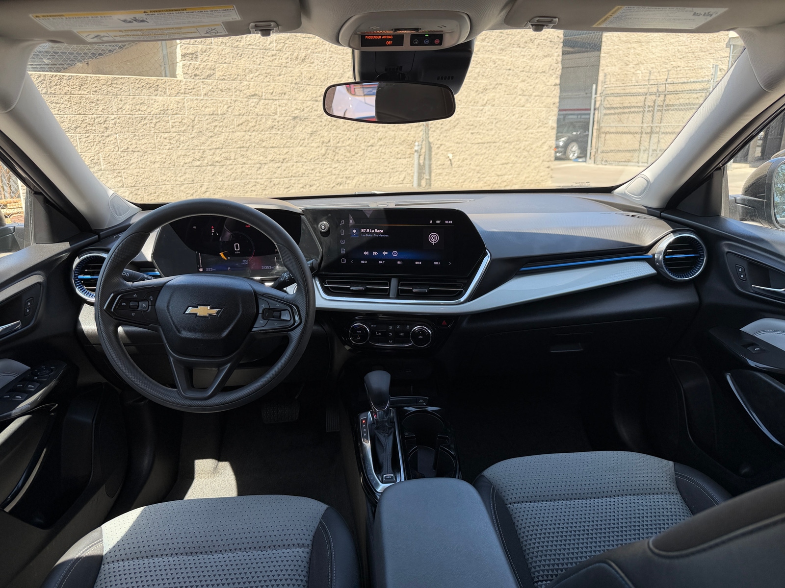 Thumbnail: 2025 Chevrolet Trax - 3