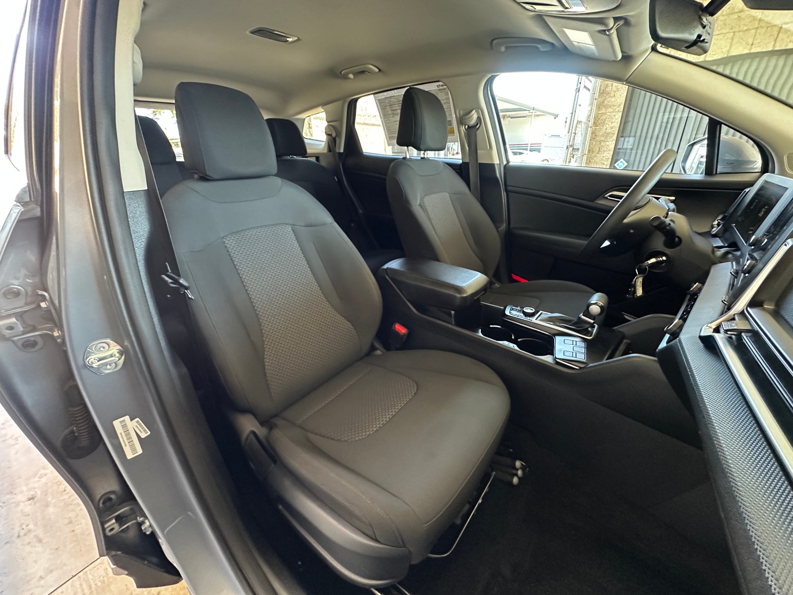 Thumbnail: 2025 Kia Sportage - 2
