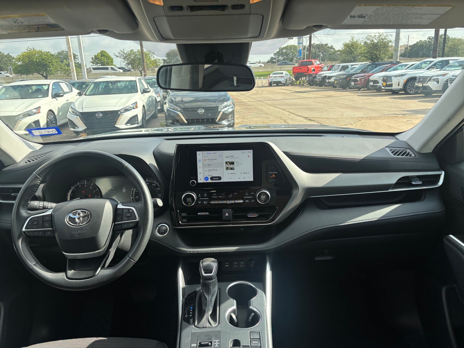 Thumbnail: 2025 Toyota Highlander - 3
