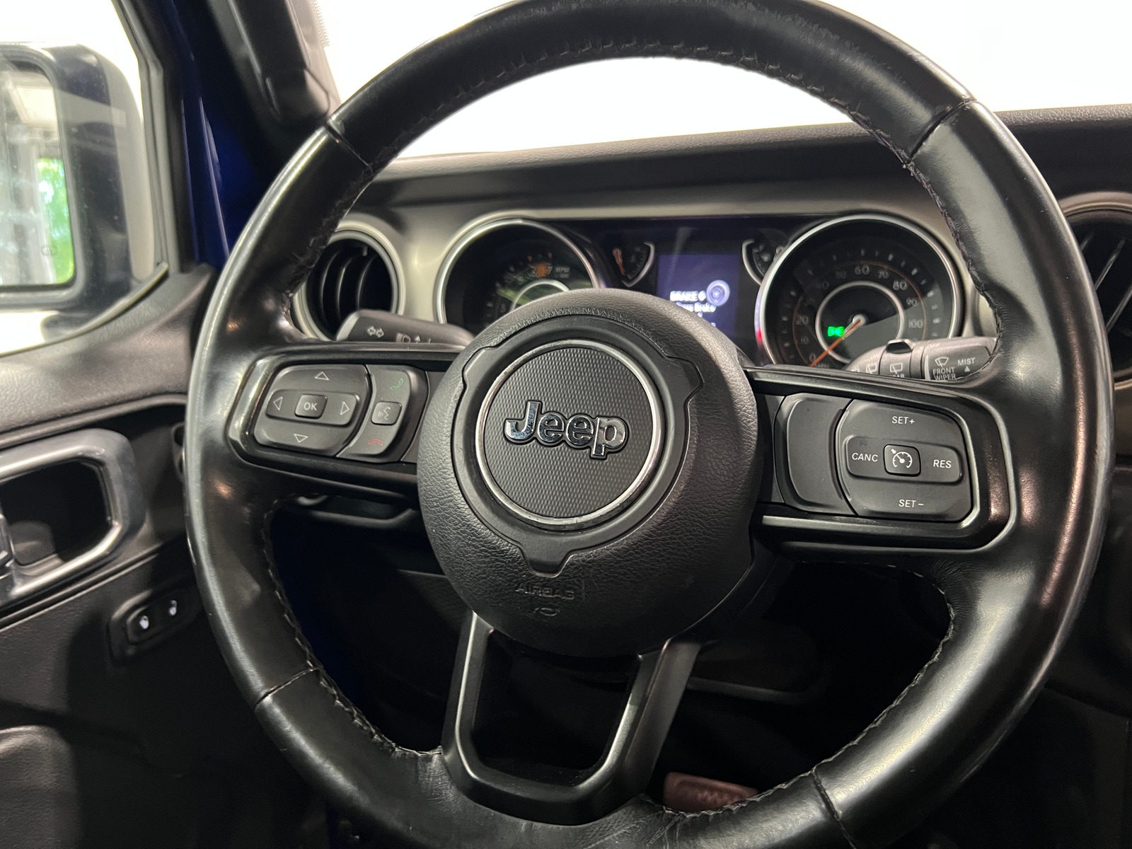 Thumbnail: 2020 Jeep Wrangler - 5