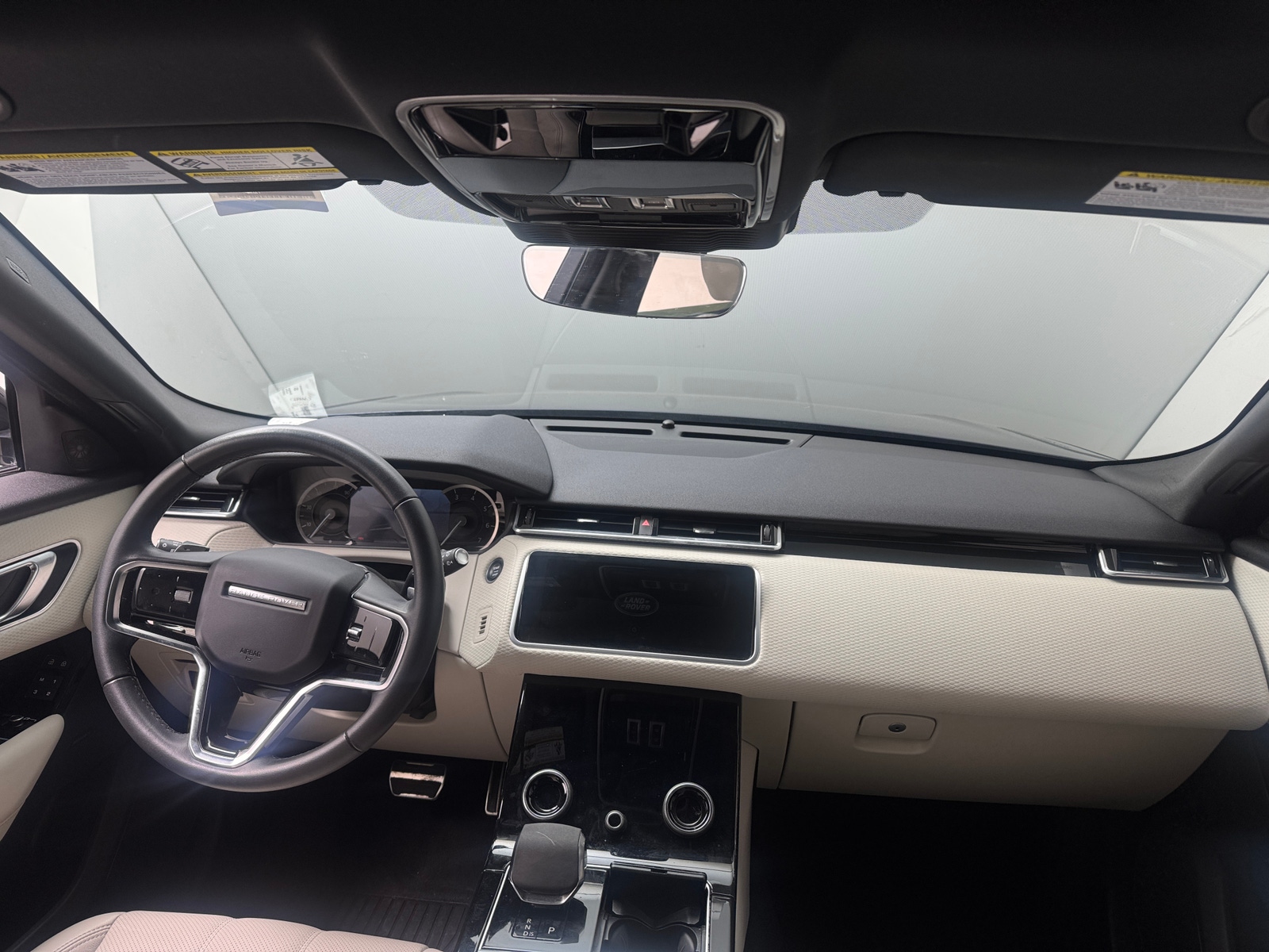 Thumbnail: 2023 Land Rover Range Rover Velar - 2