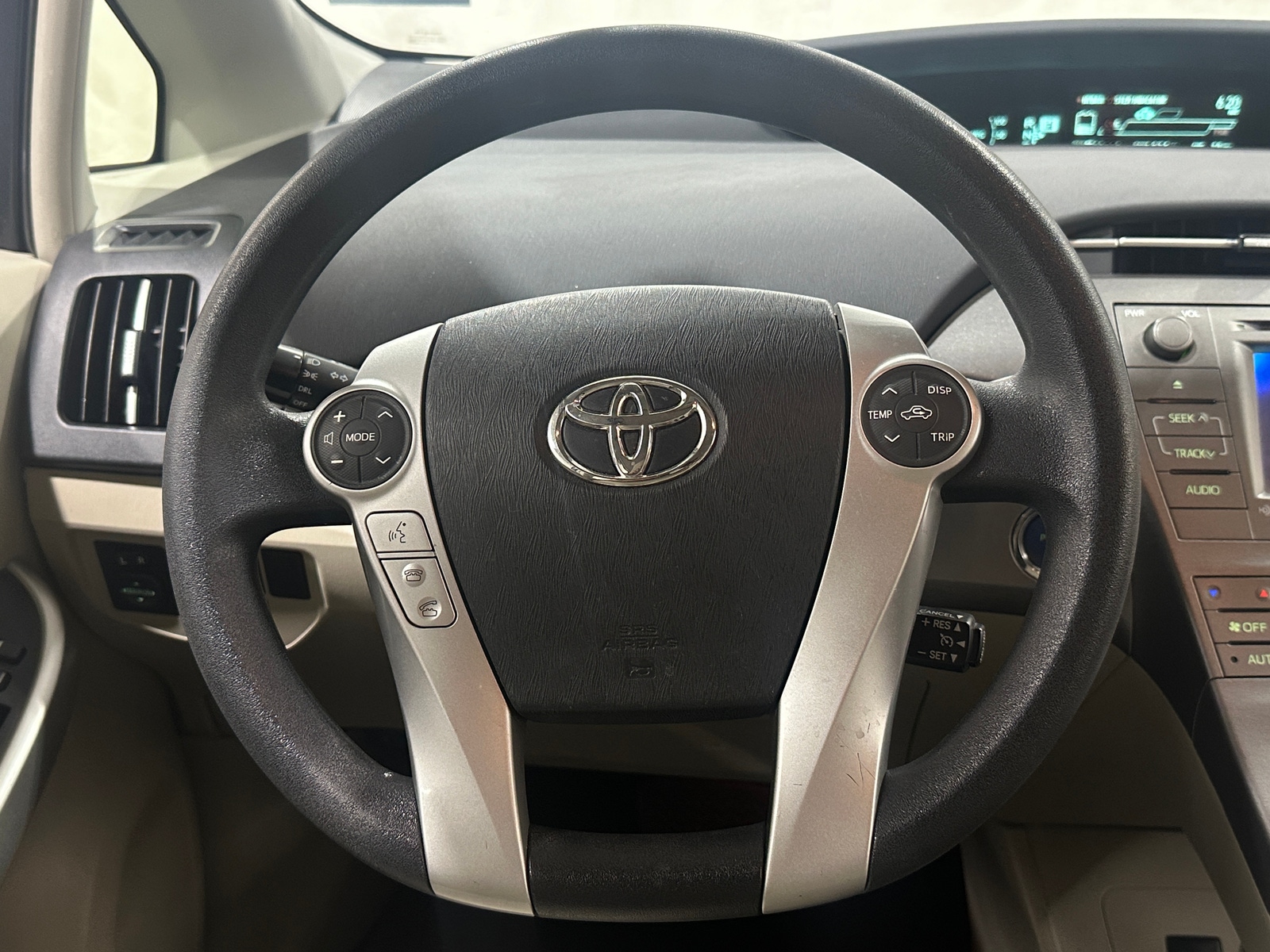 Thumbnail: 2015 Toyota Prius - 5