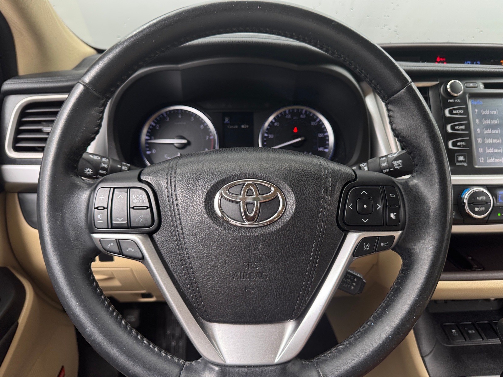 Thumbnail: 2017 Toyota Highlander - 5