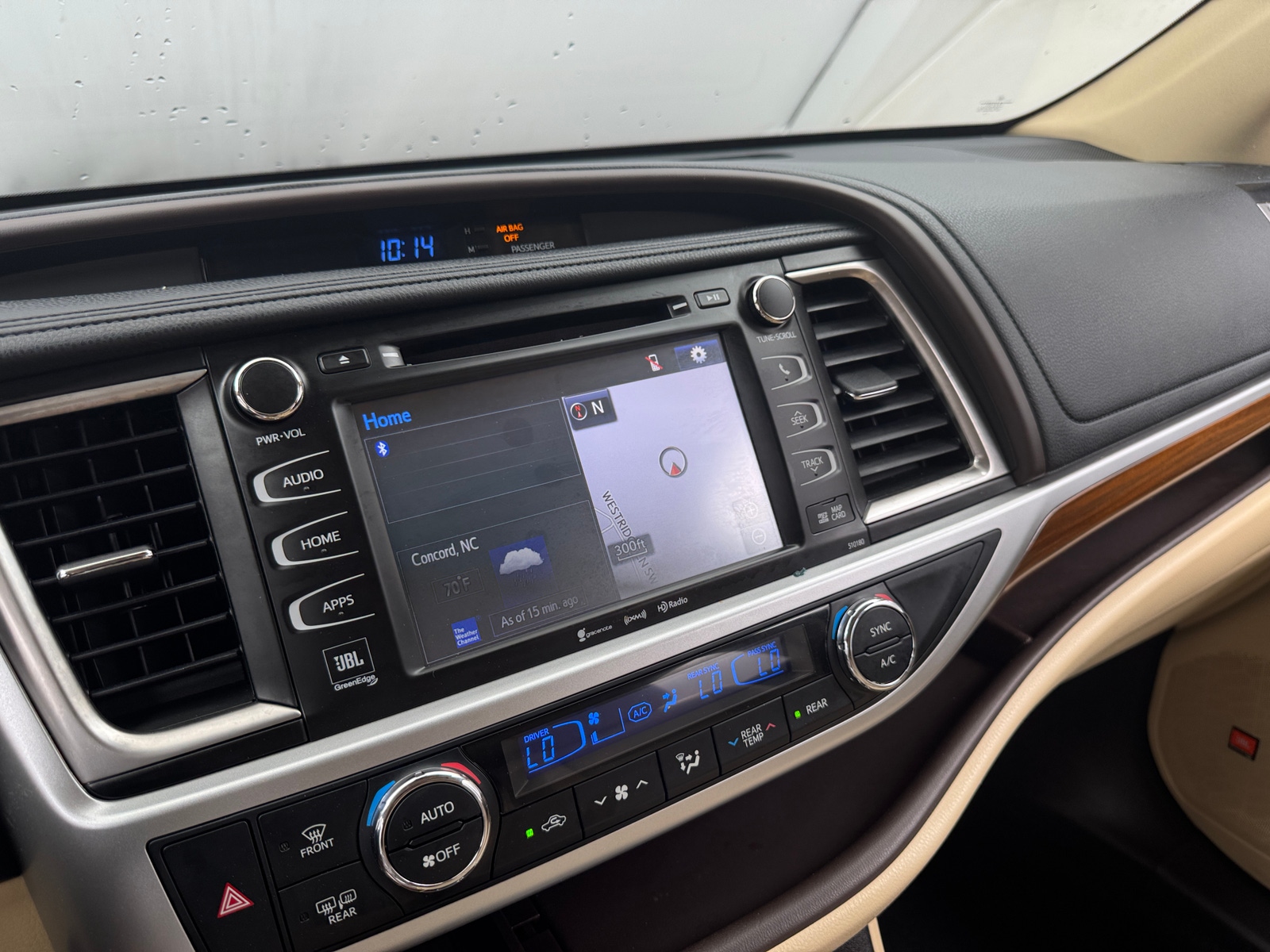 Thumbnail: 2017 Toyota Highlander - 4