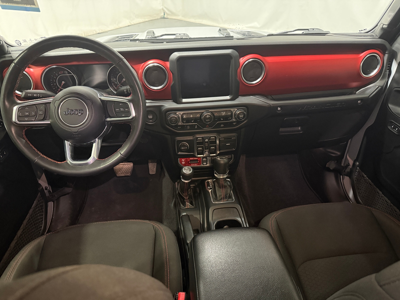 Thumbnail: 2022 Jeep Wrangler - 3