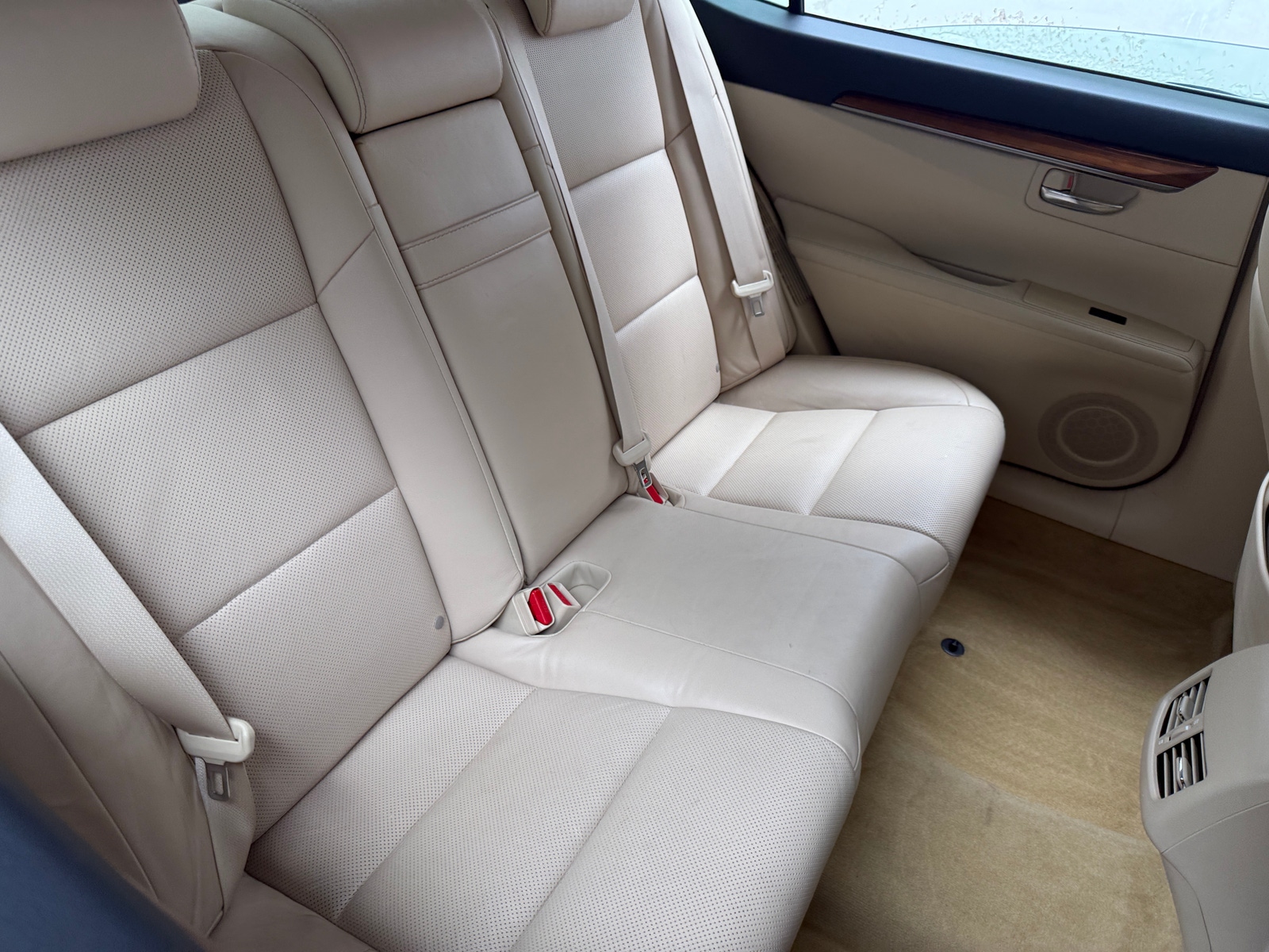 Thumbnail: 2014 Lexus ES - 5