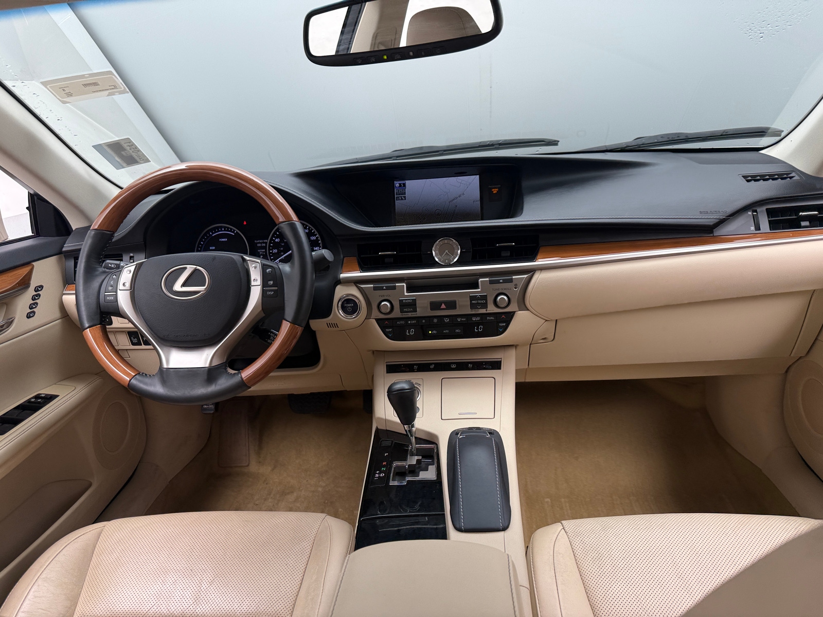 Thumbnail: 2014 Lexus ES - 2