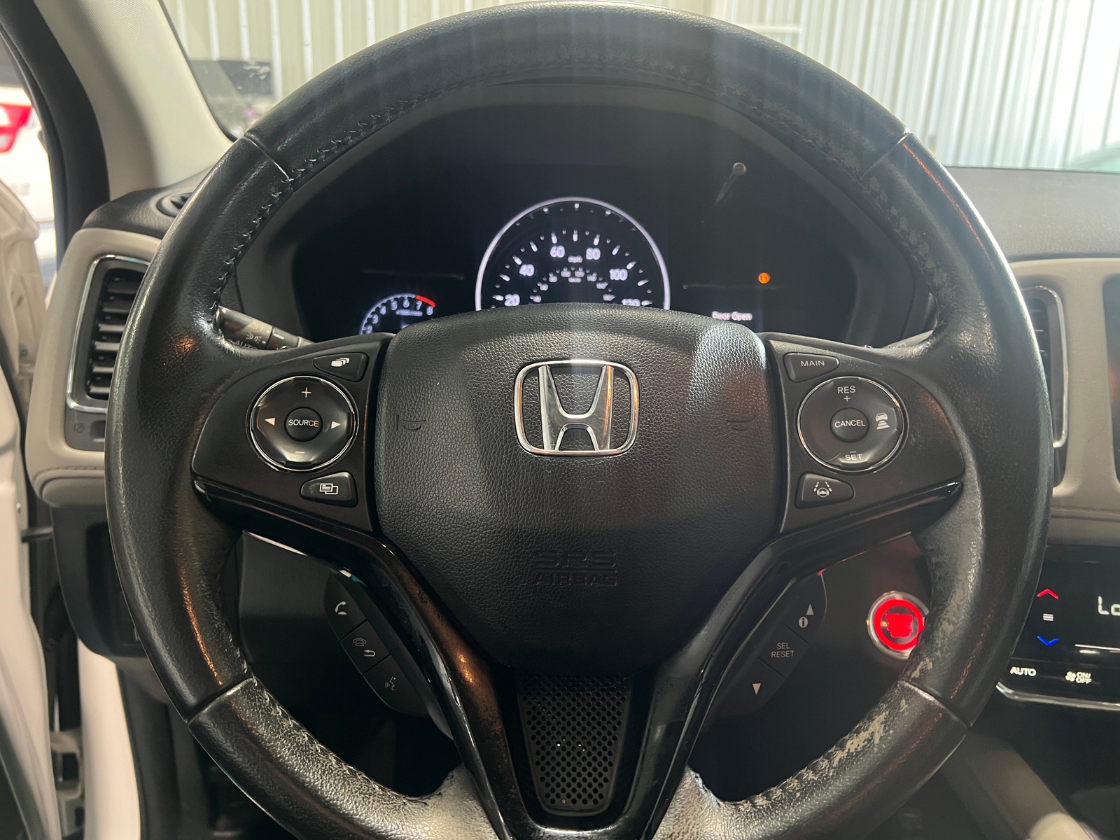 Thumbnail: 2019 Honda HR-V - 4