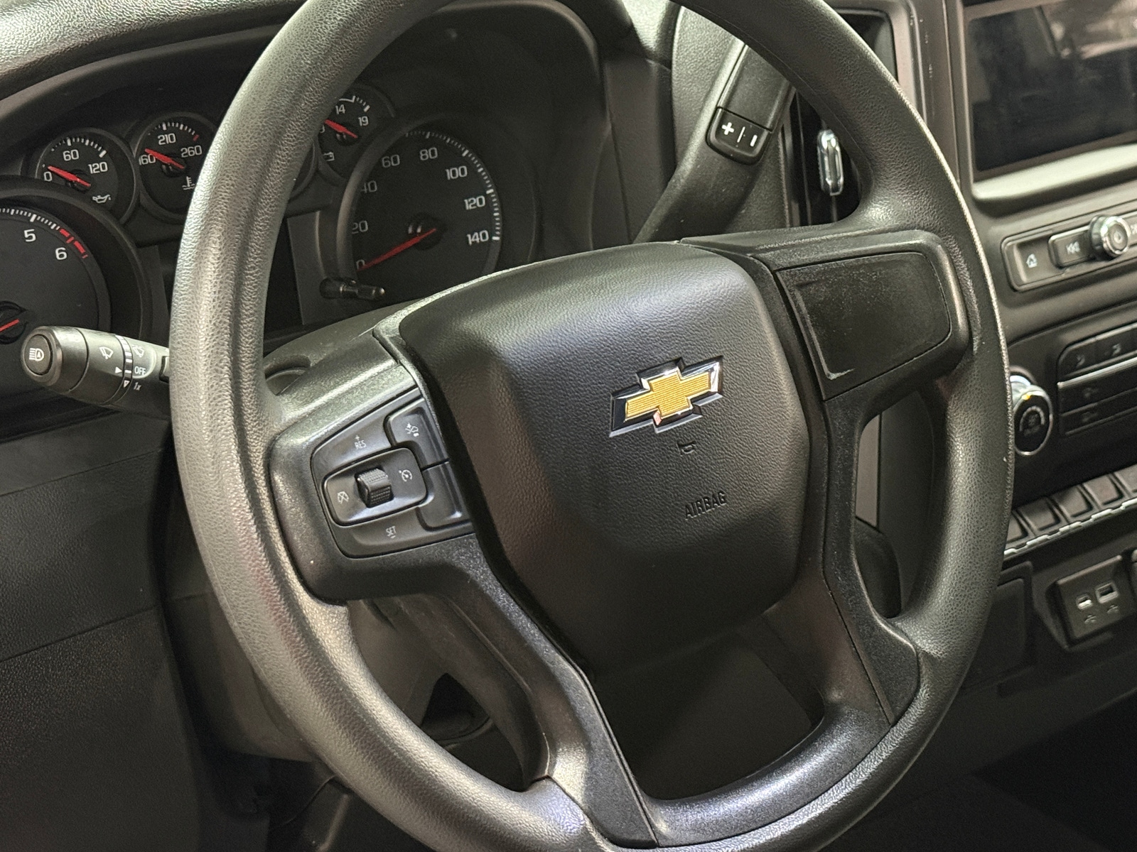 Thumbnail: 2023 Chevrolet Silverado 1500 - 5