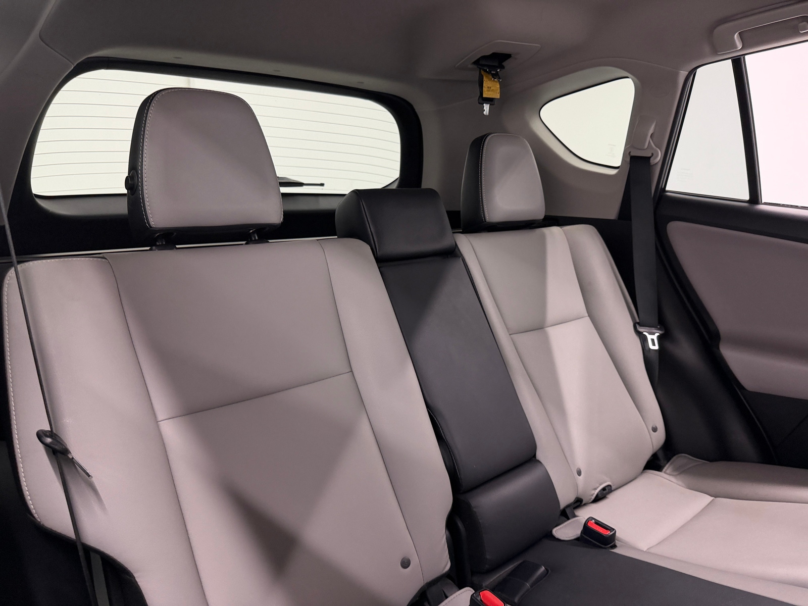 Thumbnail: 2018 Toyota RAV4 - 5