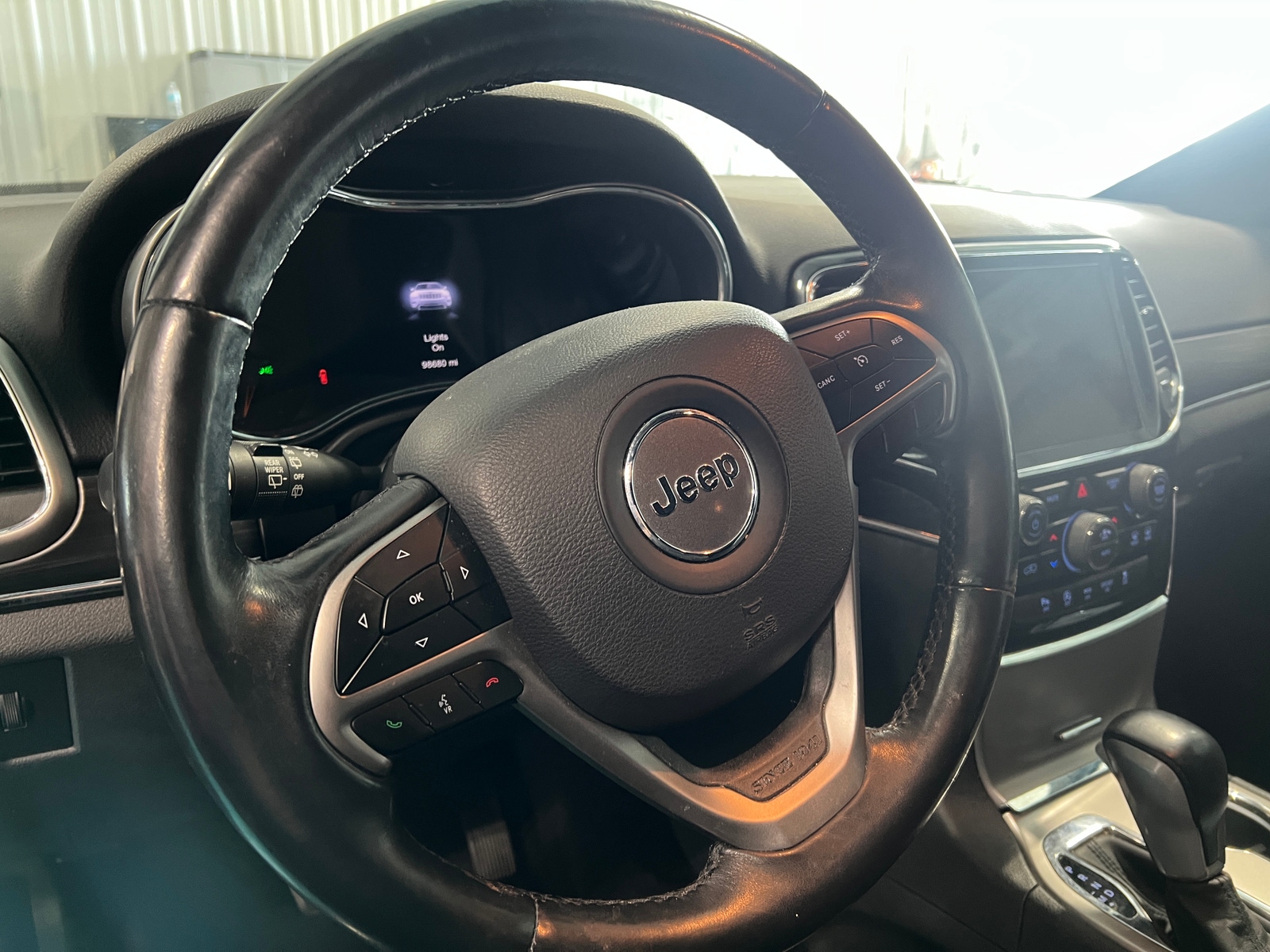 Thumbnail: 2019 Jeep Grand Cherokee - 4