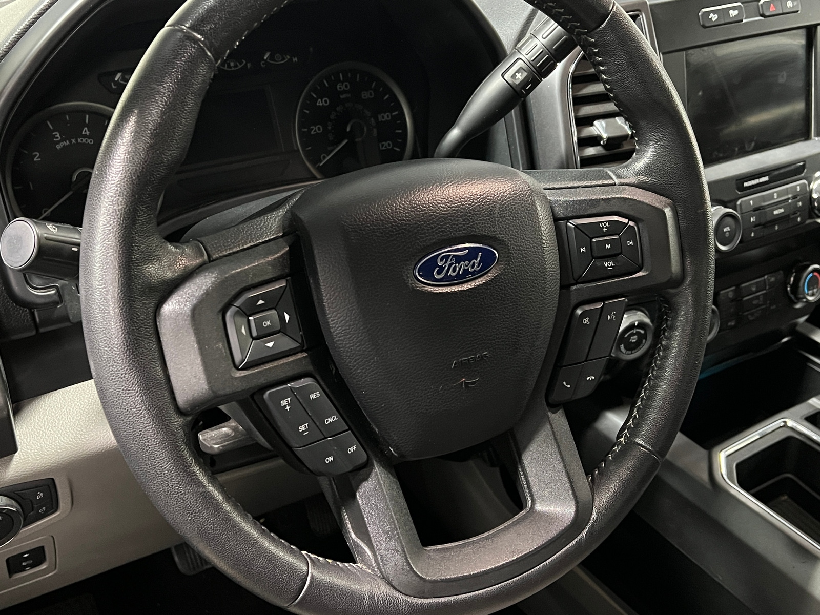 Thumbnail: 2019 Ford Econoline - 5