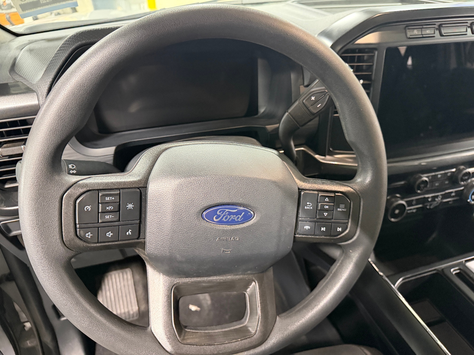 Thumbnail: 2024 Ford Econoline - 5