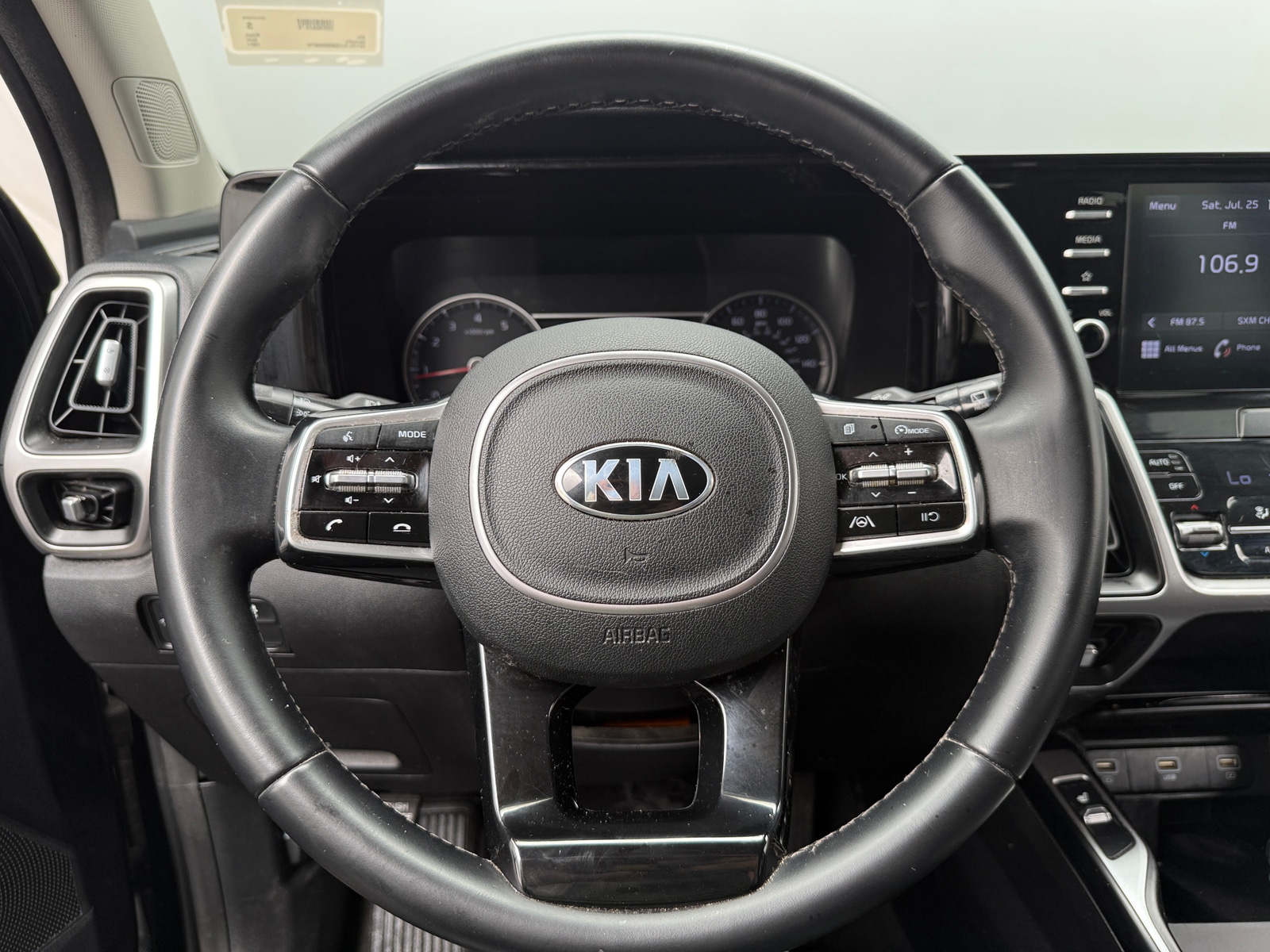 Thumbnail: 2021 Kia Sorento - 4