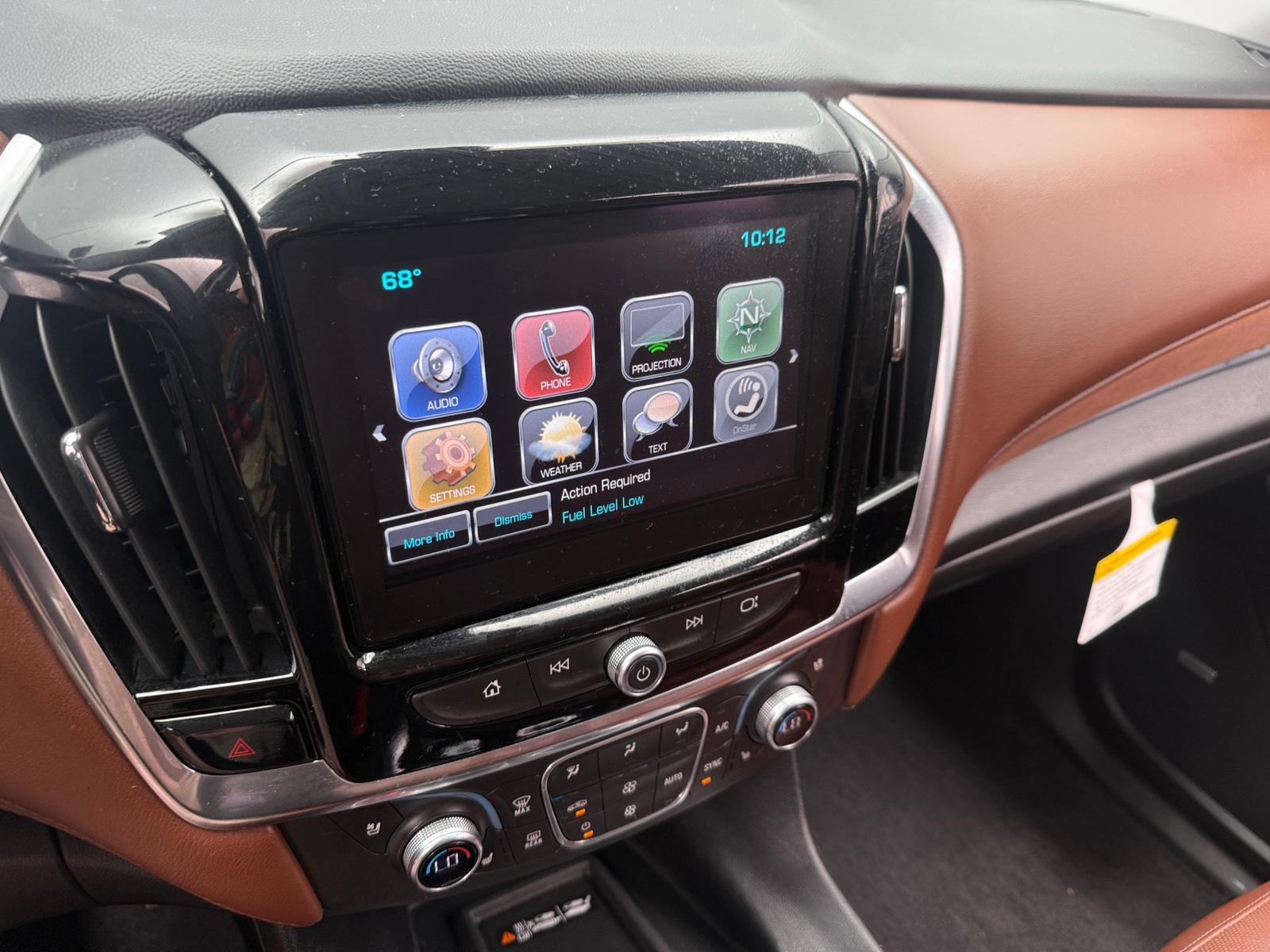 Thumbnail: 2018 Chevrolet Traverse - 3