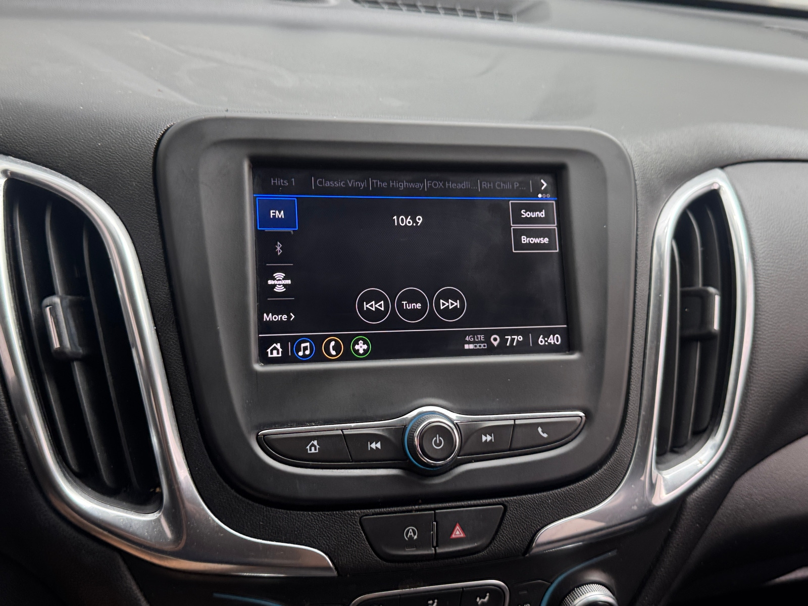 Thumbnail: 2024 Chevrolet Equinox - 4