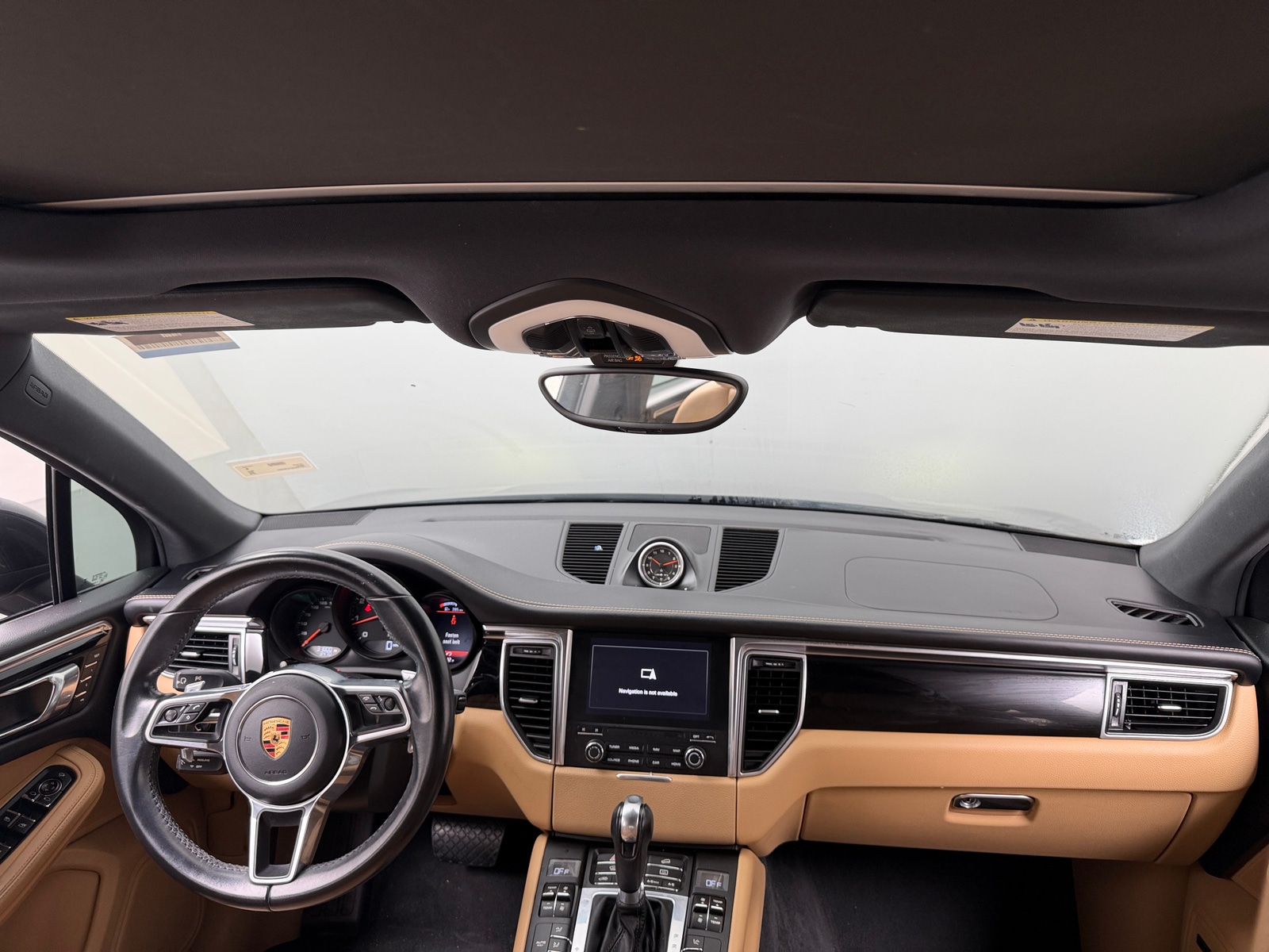 Thumbnail: 2018 Porsche Macan - 2