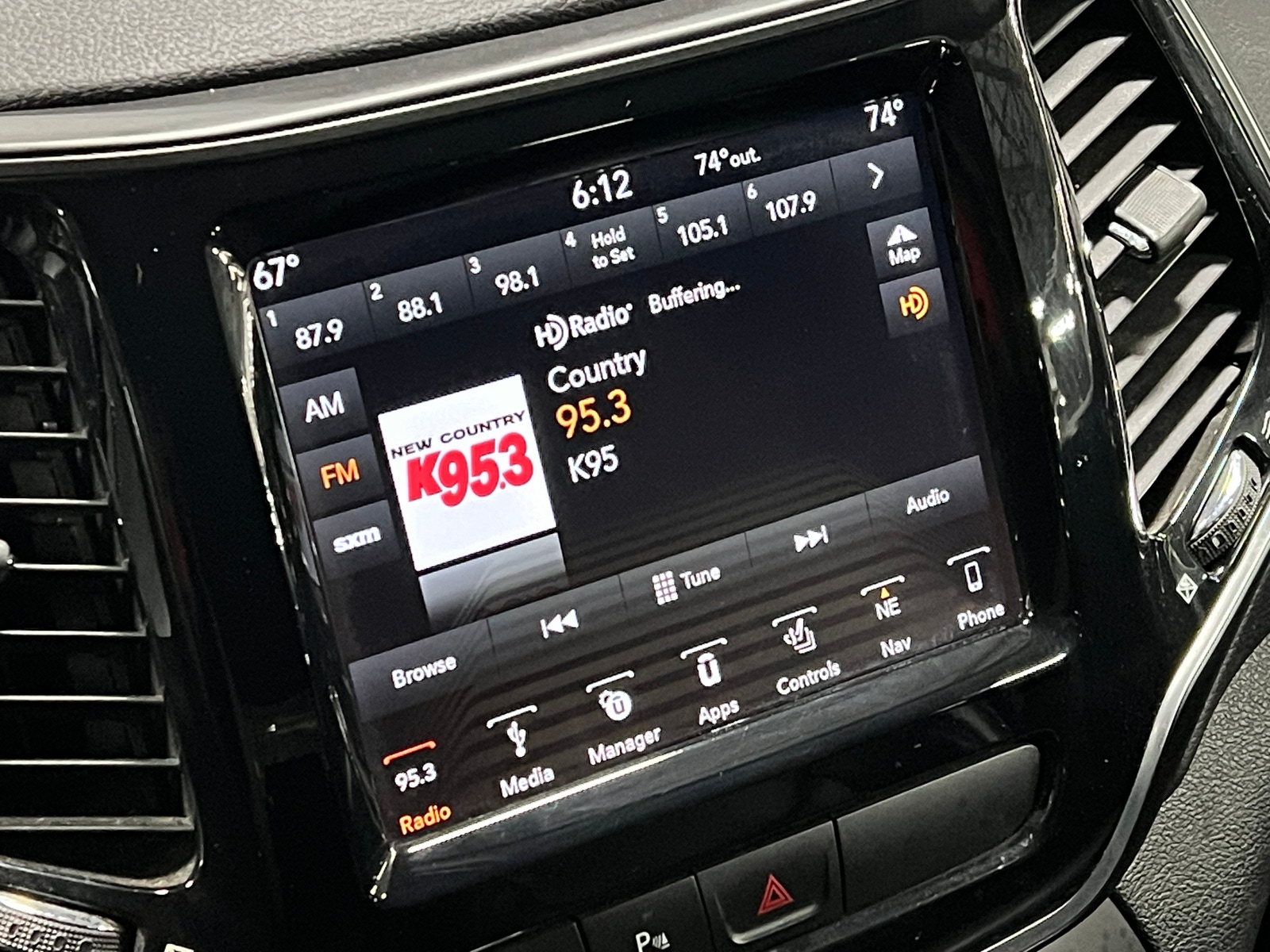 Thumbnail: 2019 Jeep Cherokee - 3