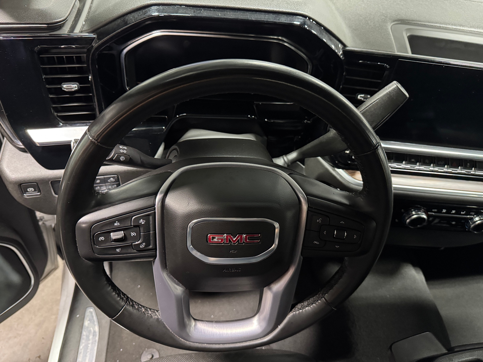 Thumbnail: 2024 GMC Sierra 1500 - 4