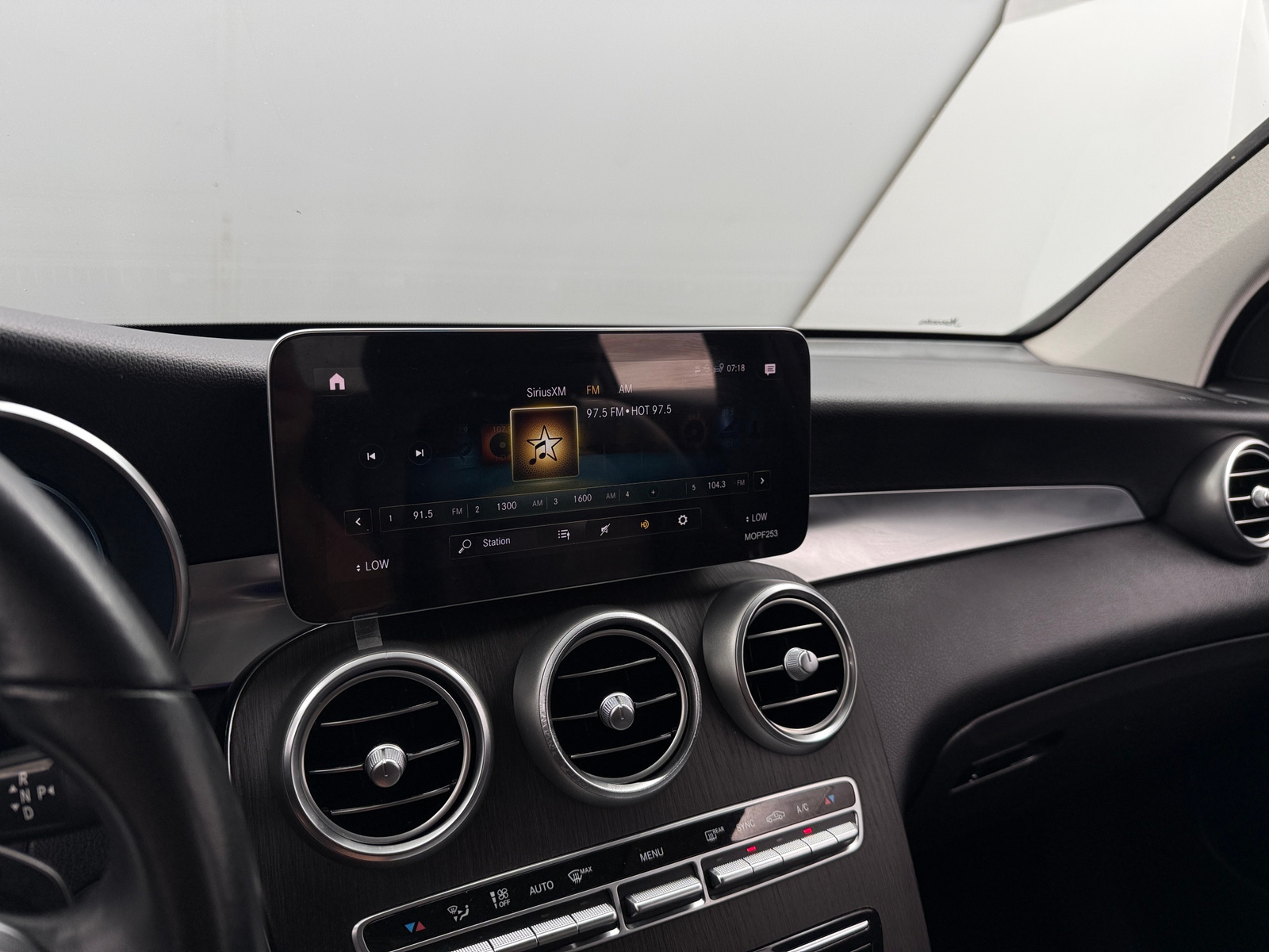Thumbnail: 2020 Mercedes-Benz GLC - 3