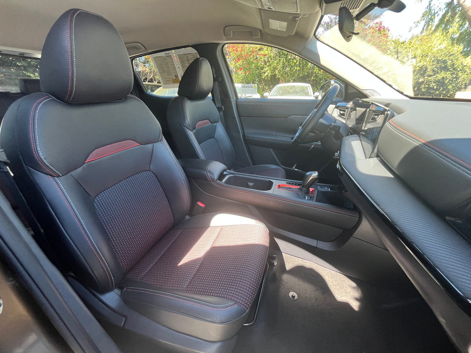 Thumbnail: 2026 Nissan Kicks - 2