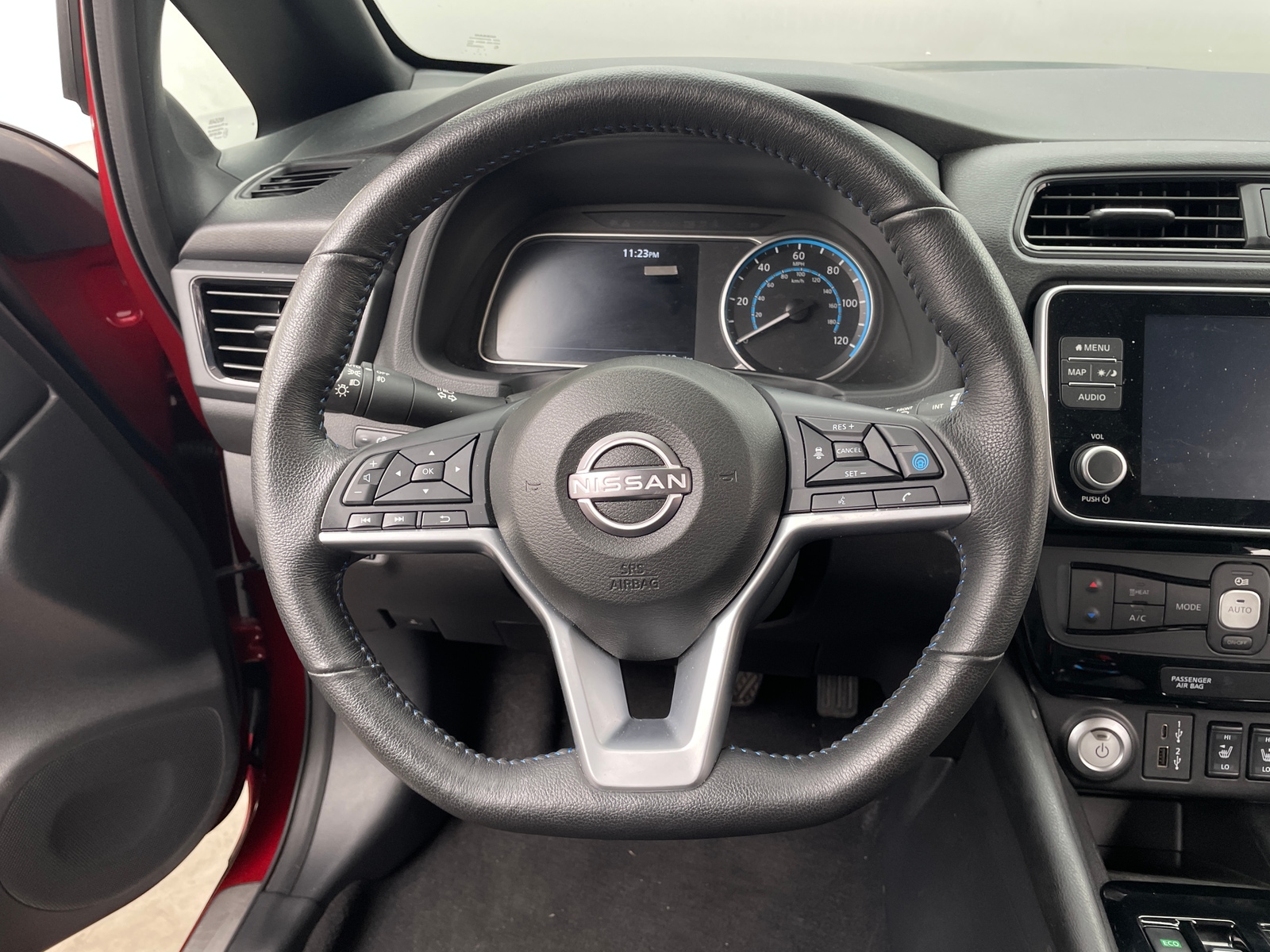 Thumbnail: 2024 Nissan Leaf - 5