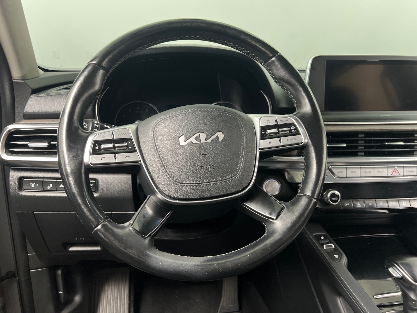 Thumbnail: 2022 Kia Telluride - 4