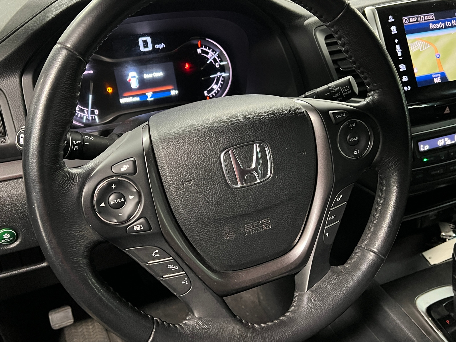 Thumbnail: 2017 Honda Pilot - 4