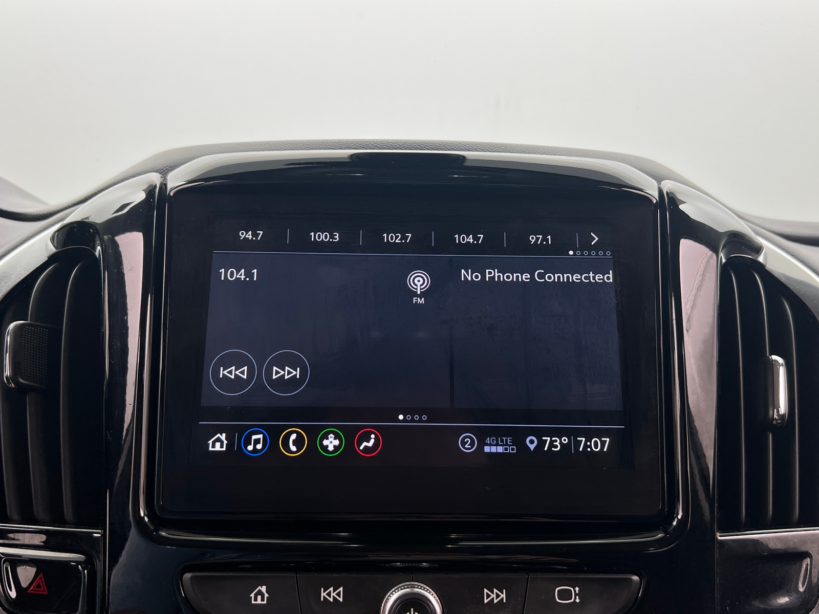 Thumbnail: 2021 Chevrolet Traverse - 4