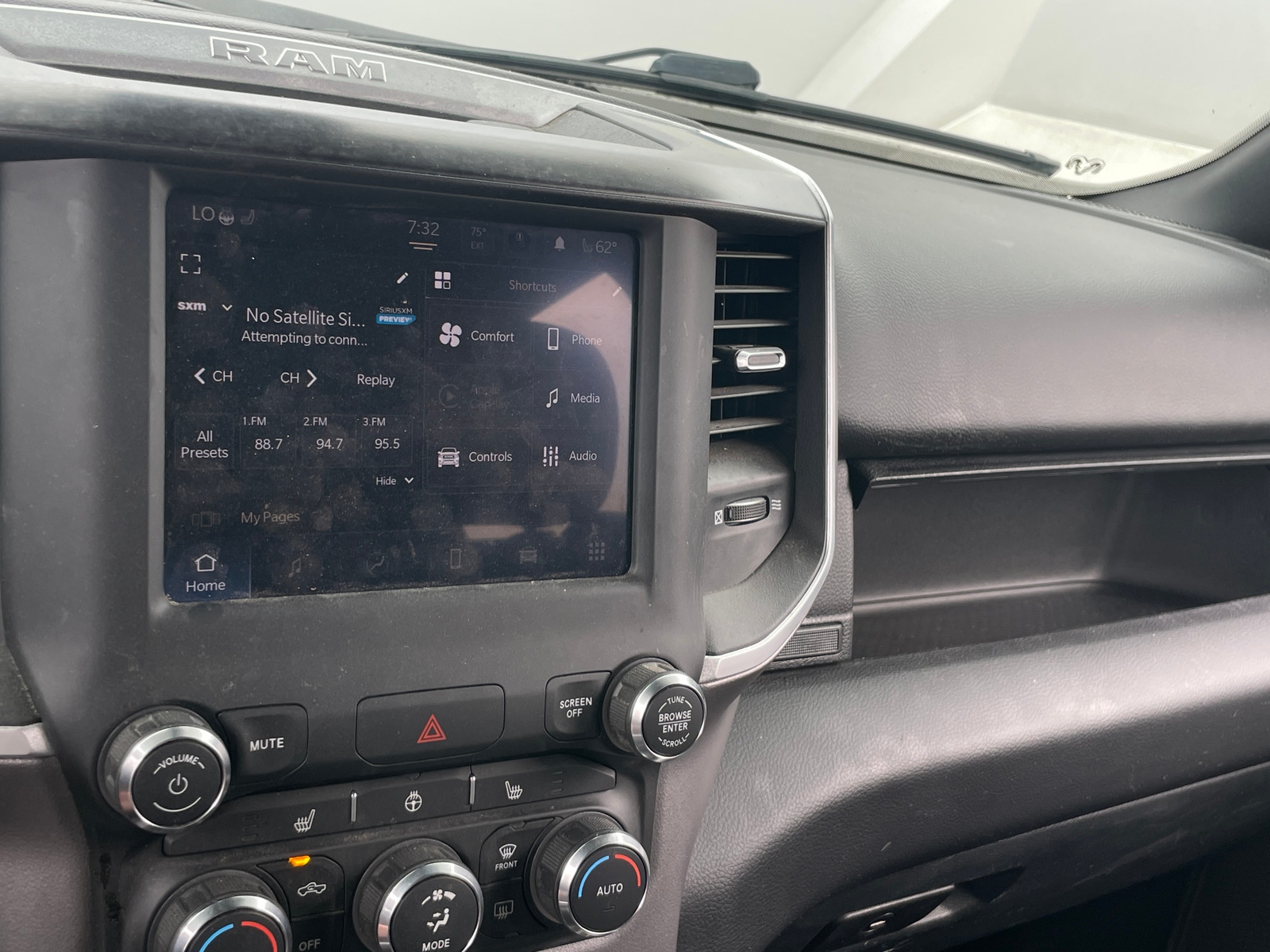 Thumbnail: 2022 RAM 1500 - 4