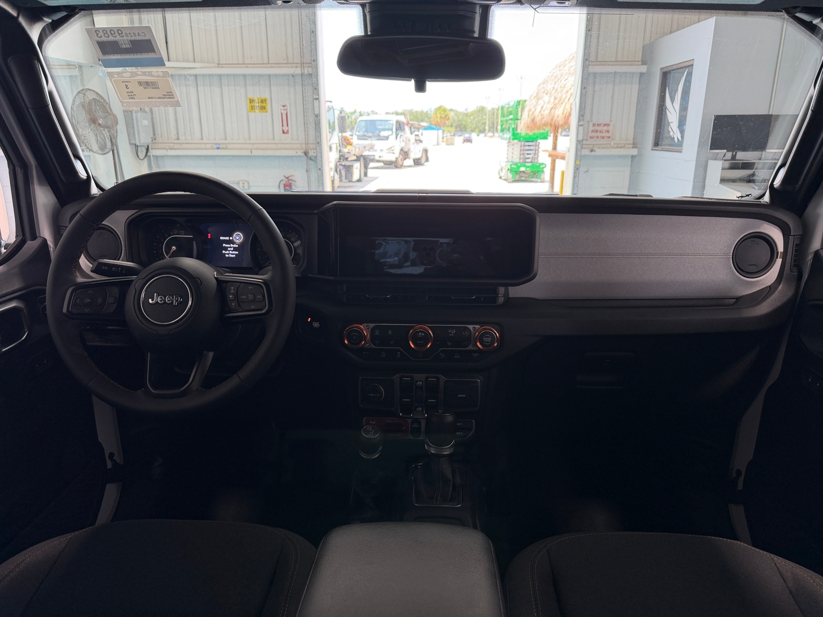 Thumbnail: 2024 Jeep Gladiator - 3