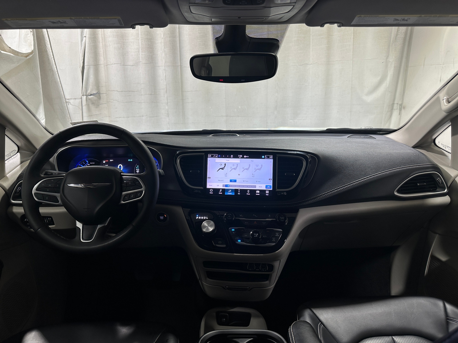 Thumbnail: 2024 Chrysler Pacifica - 2