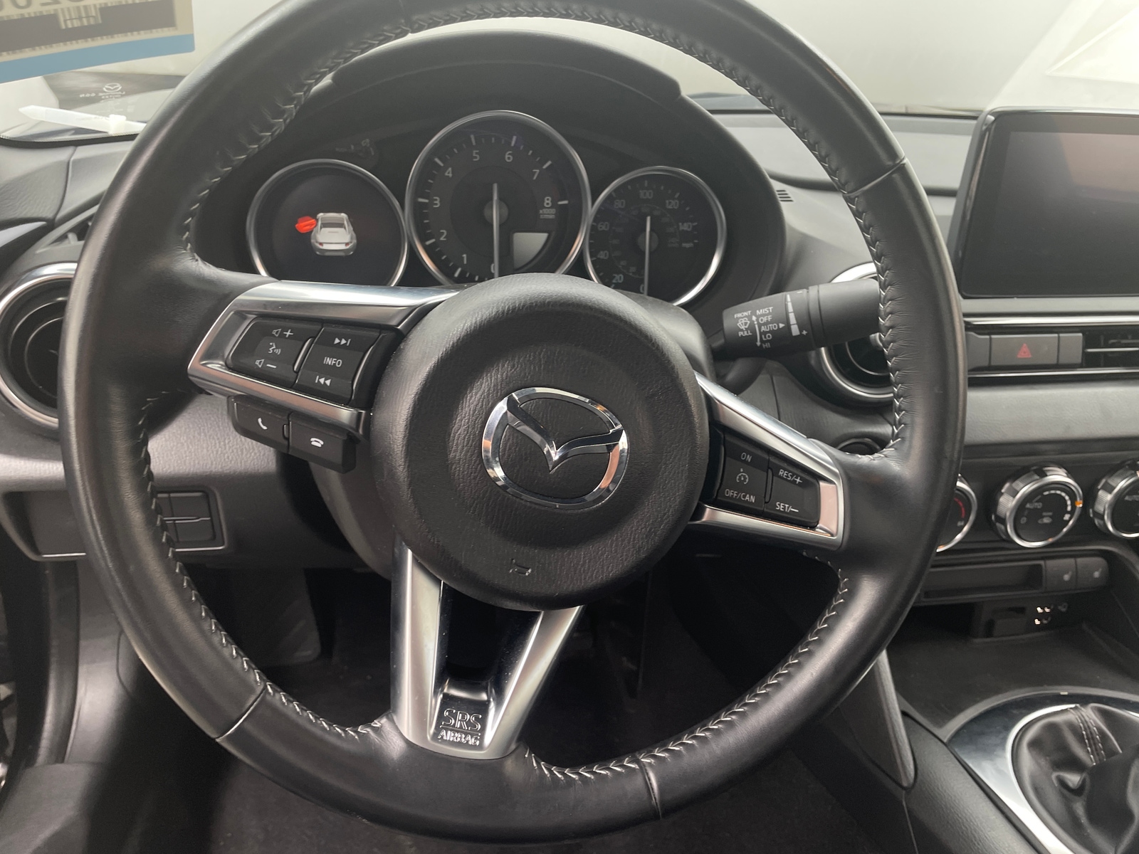 Thumbnail: 2021 Mazda MX-5 Miata - 4