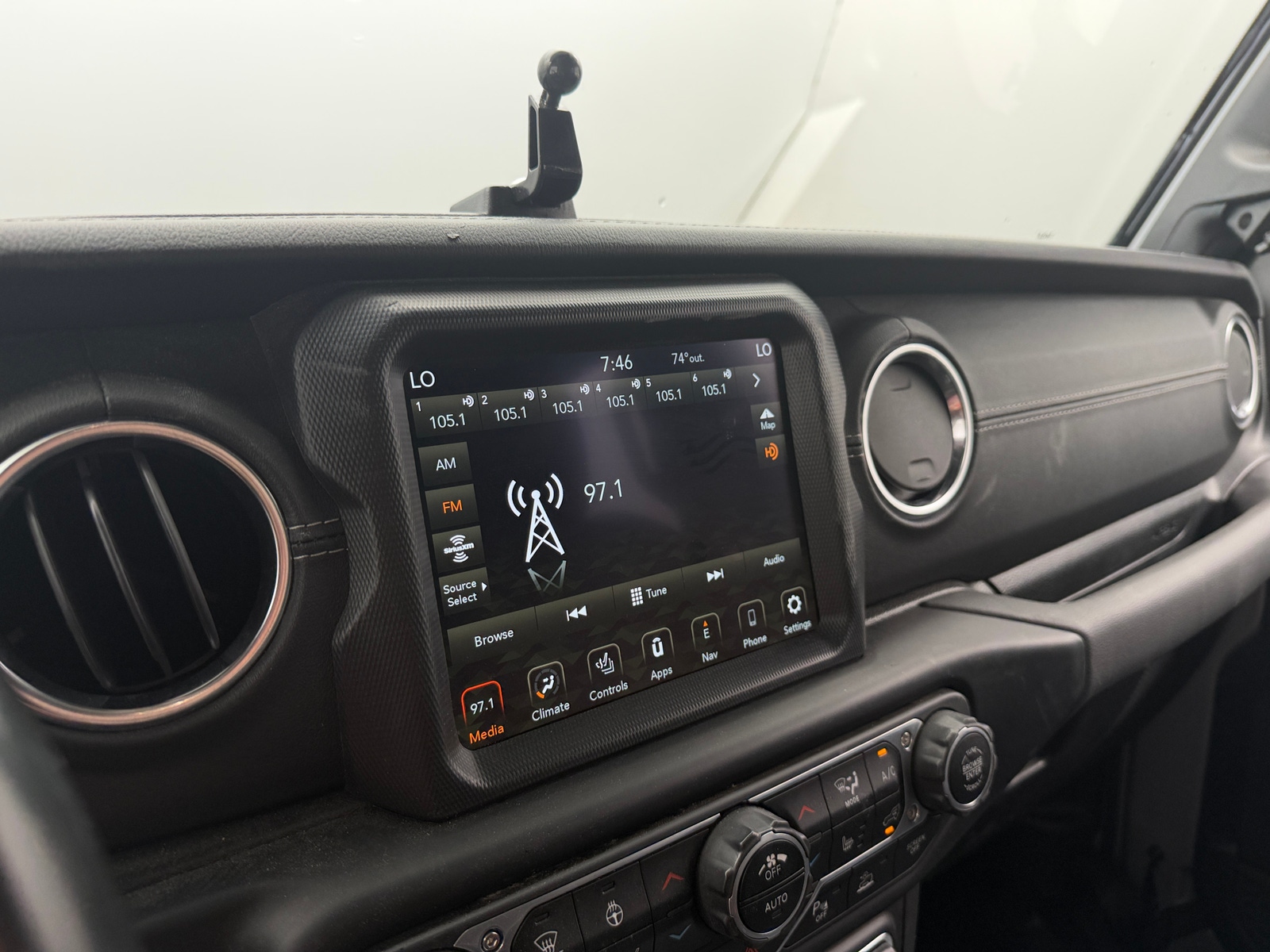 Thumbnail: 2021 Jeep Wrangler - 3