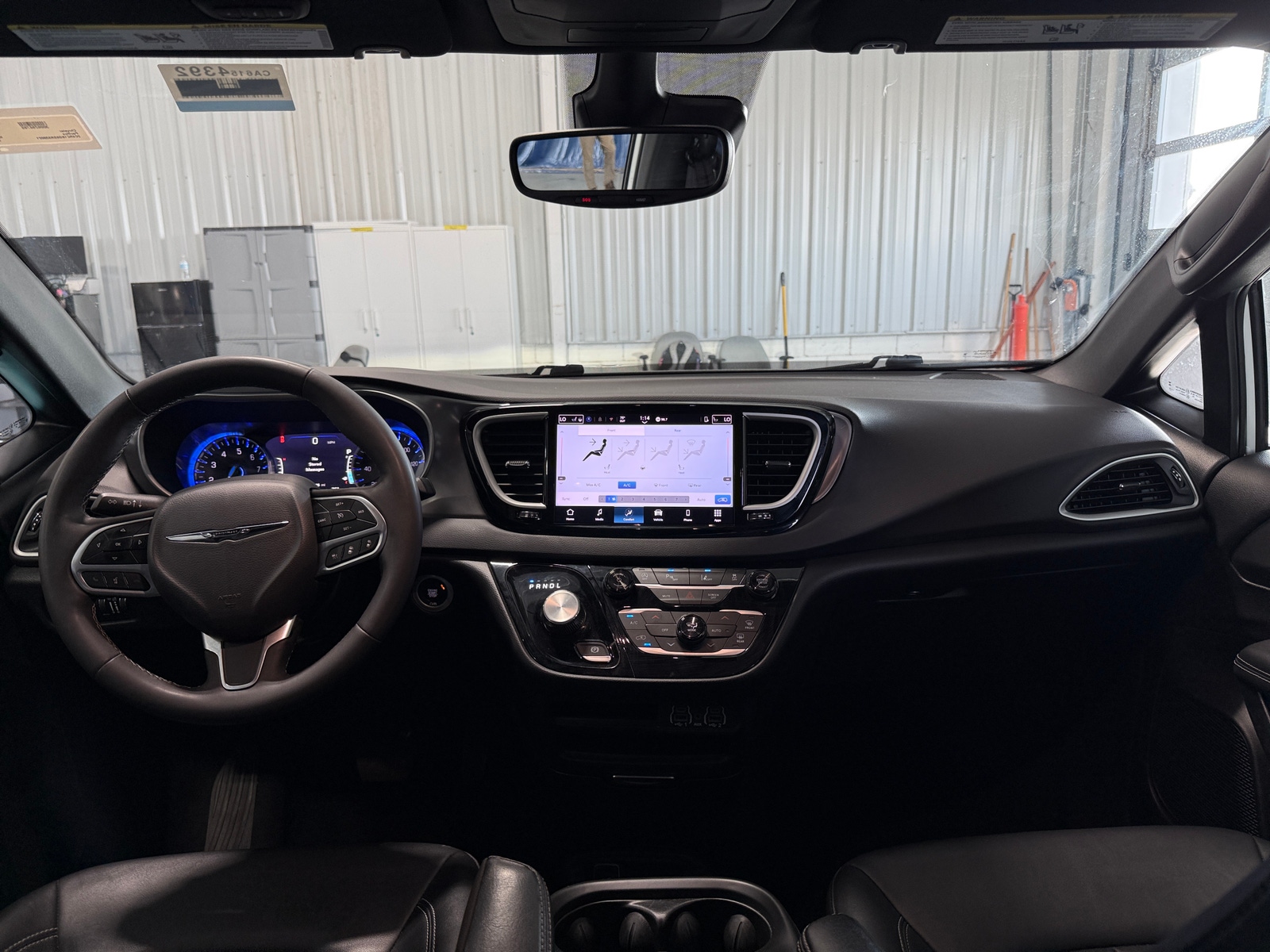 Thumbnail: 2025 Chrysler Pacifica - 2