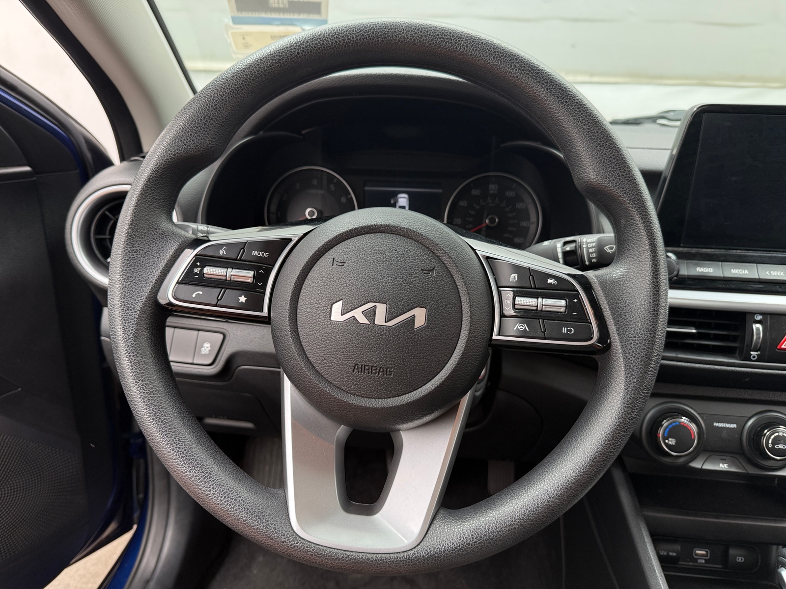 Thumbnail: 2024 Kia Forte - 5