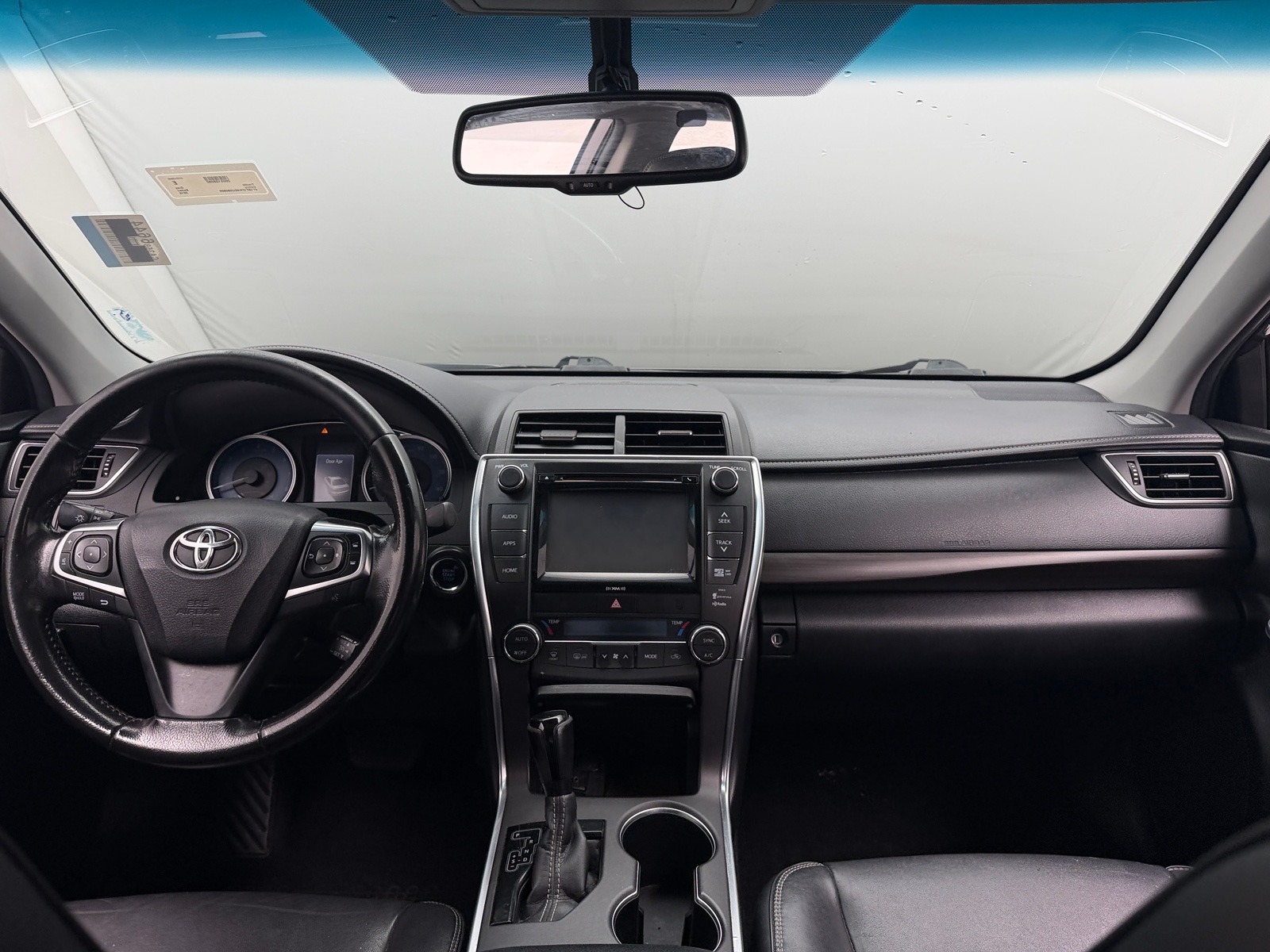 Thumbnail: 2016 Toyota Camry - 3